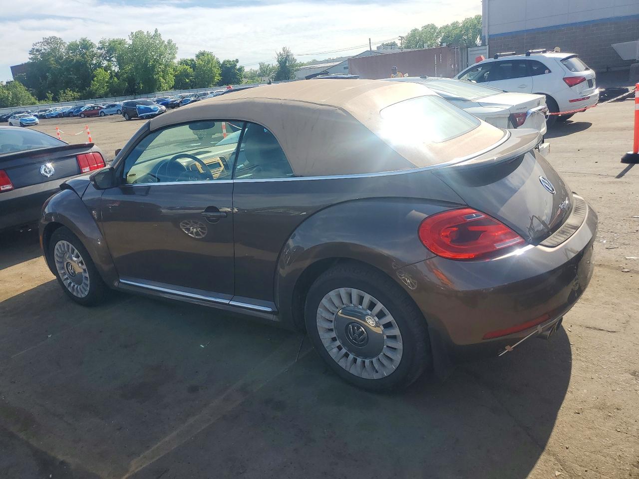 2015 Volkswagen Beetle 1.8t Brown vin: 3VW517AT0FM821283