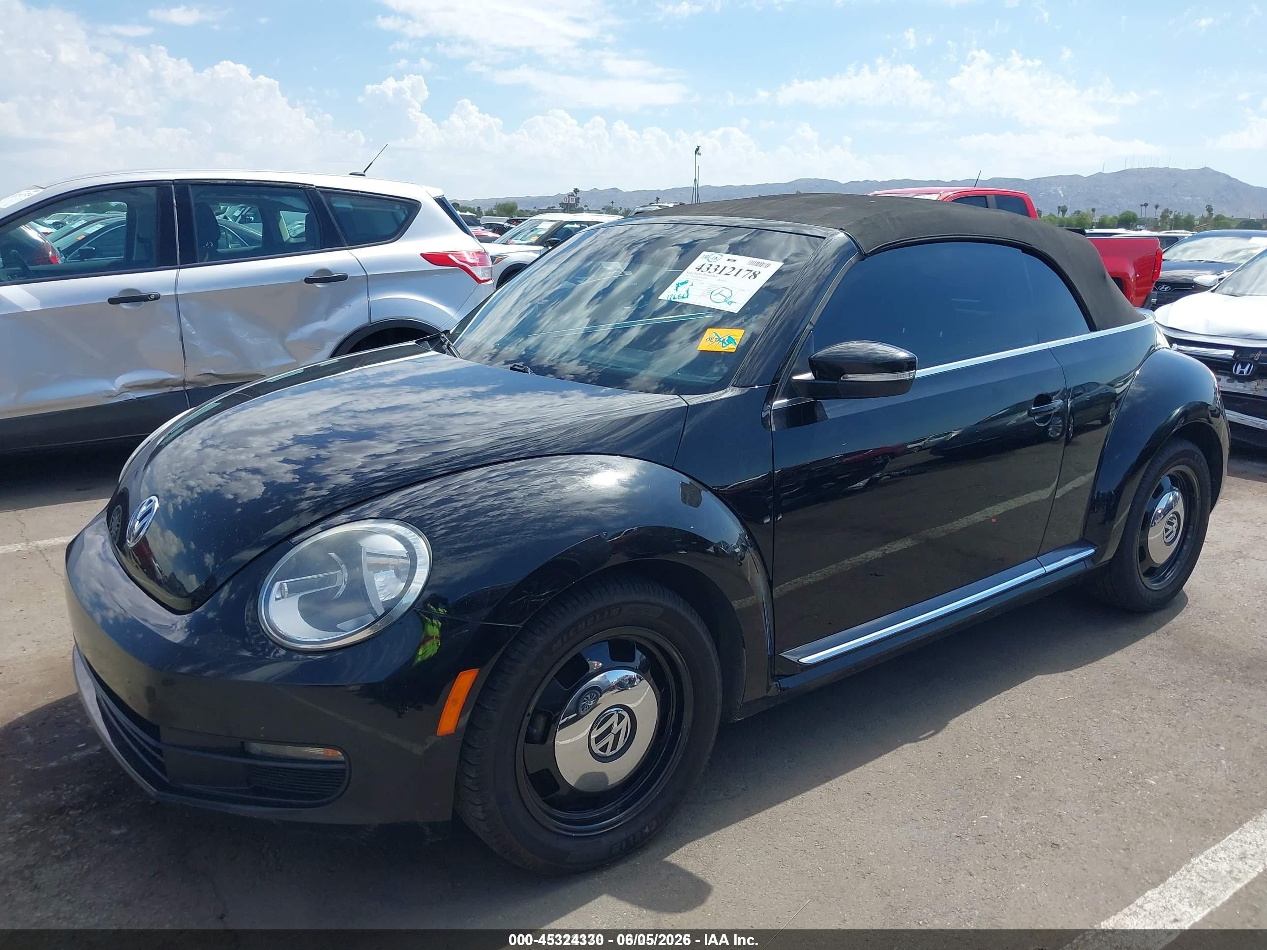 2014 Volkswagen Beetle 1.8t Black vin: 3VW517AT1EM820299