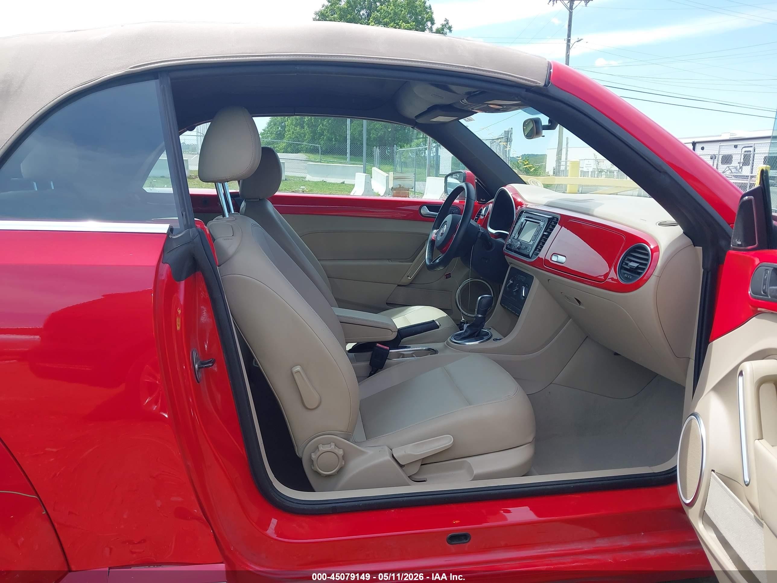 2014 Volkswagen Beetle 1.8t Red vin: 3VW517AT2EM821221