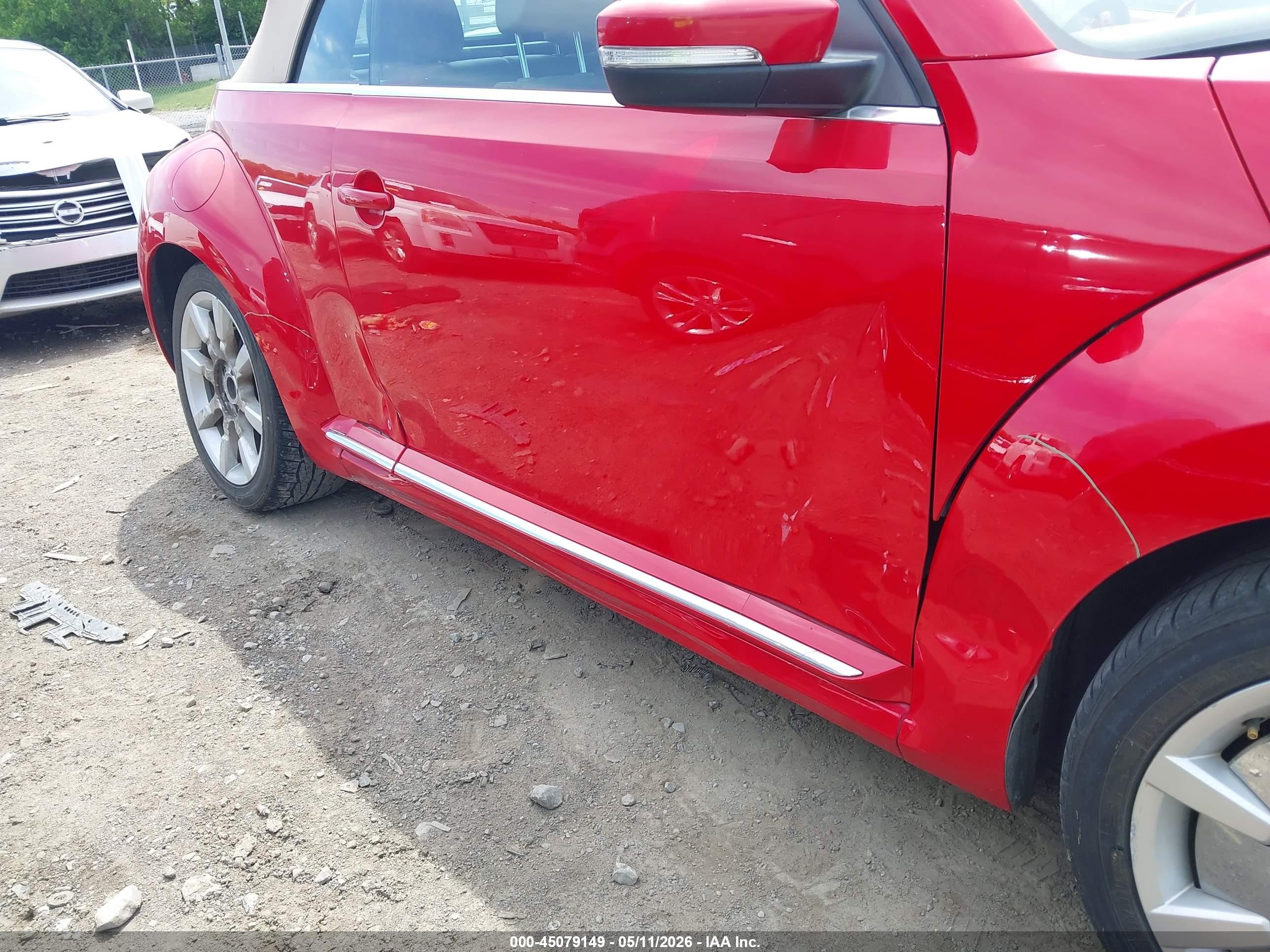 2014 Volkswagen Beetle 1.8t Red vin: 3VW517AT2EM821221