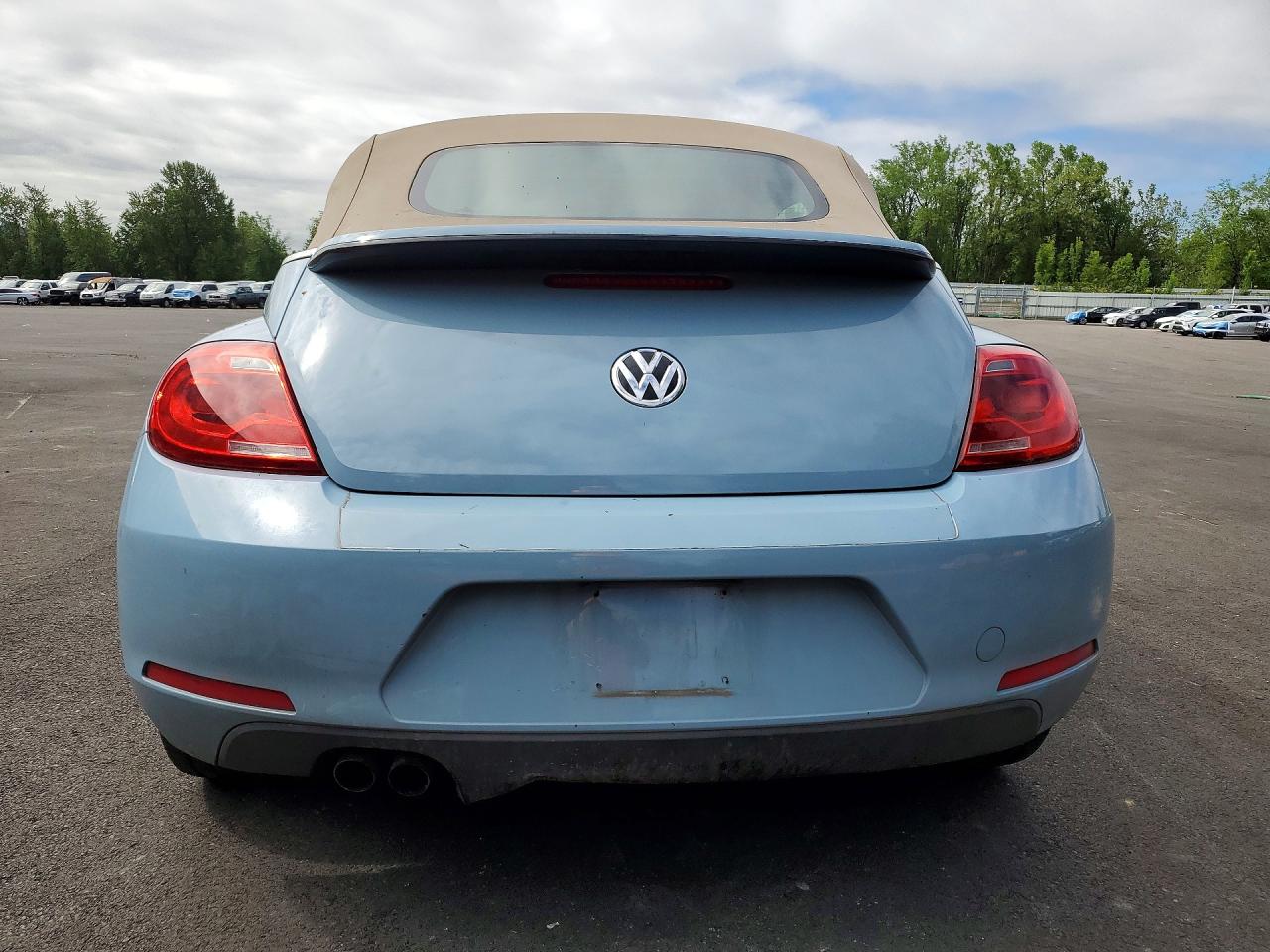 2015 Volkswagen Beetle 1.8t Blue vin: 3VW517AT2FM807451