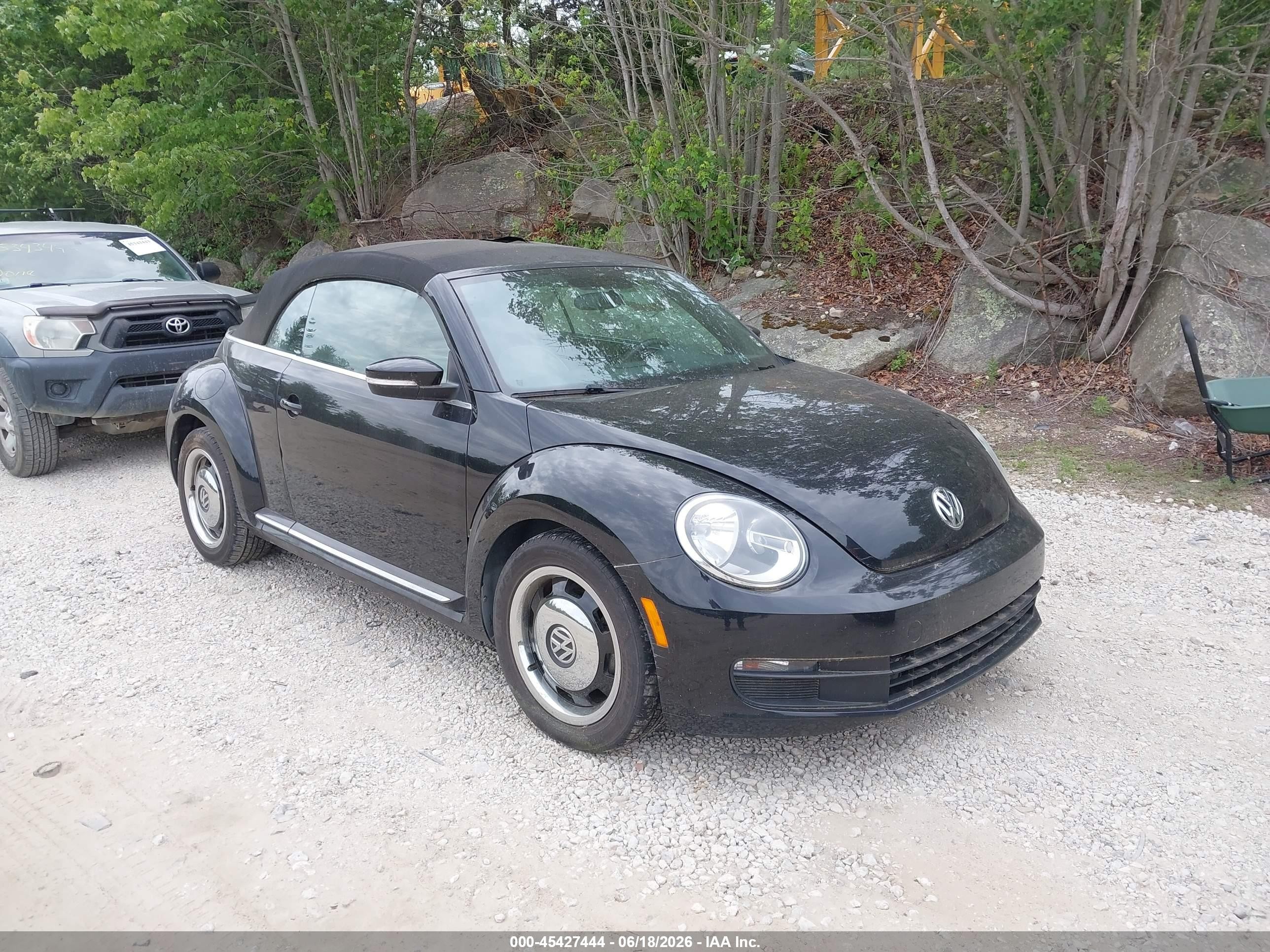 2015 Volkswagen Beetle 1.8t Classic Black vin: 3VW517AT2FM818174