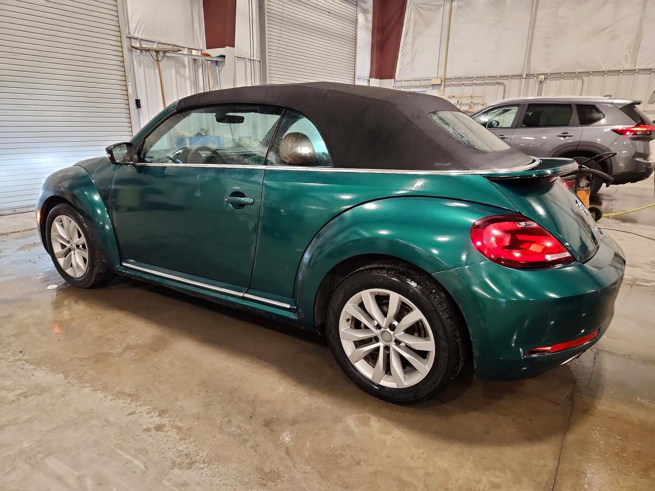 2017 Volkswagen Beetle S/se Green vin: 3VW517AT2HM809946