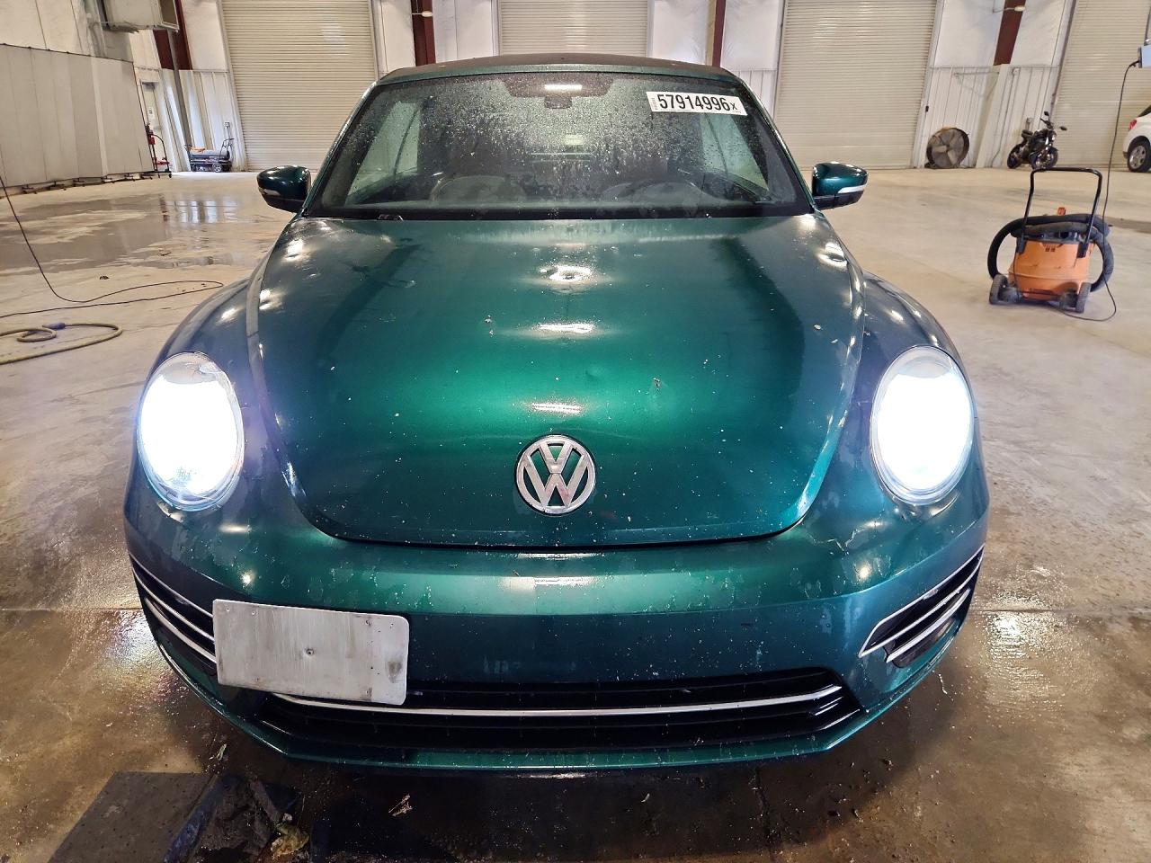 2017 Volkswagen Beetle S/se Green vin: 3VW517AT2HM809946