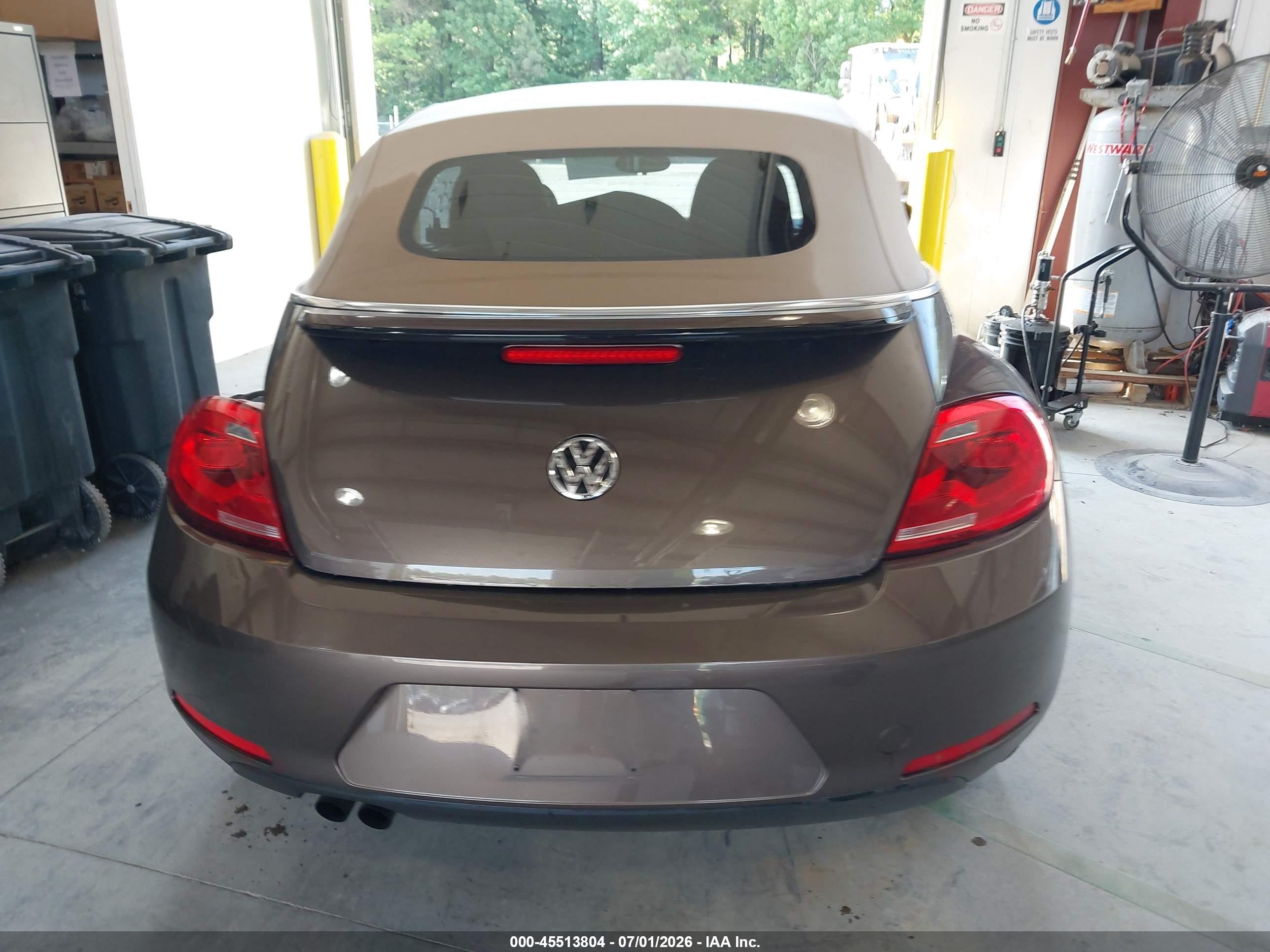 2014 Volkswagen Beetle 1.8t Brown vin: 3VW517AT4EM821026