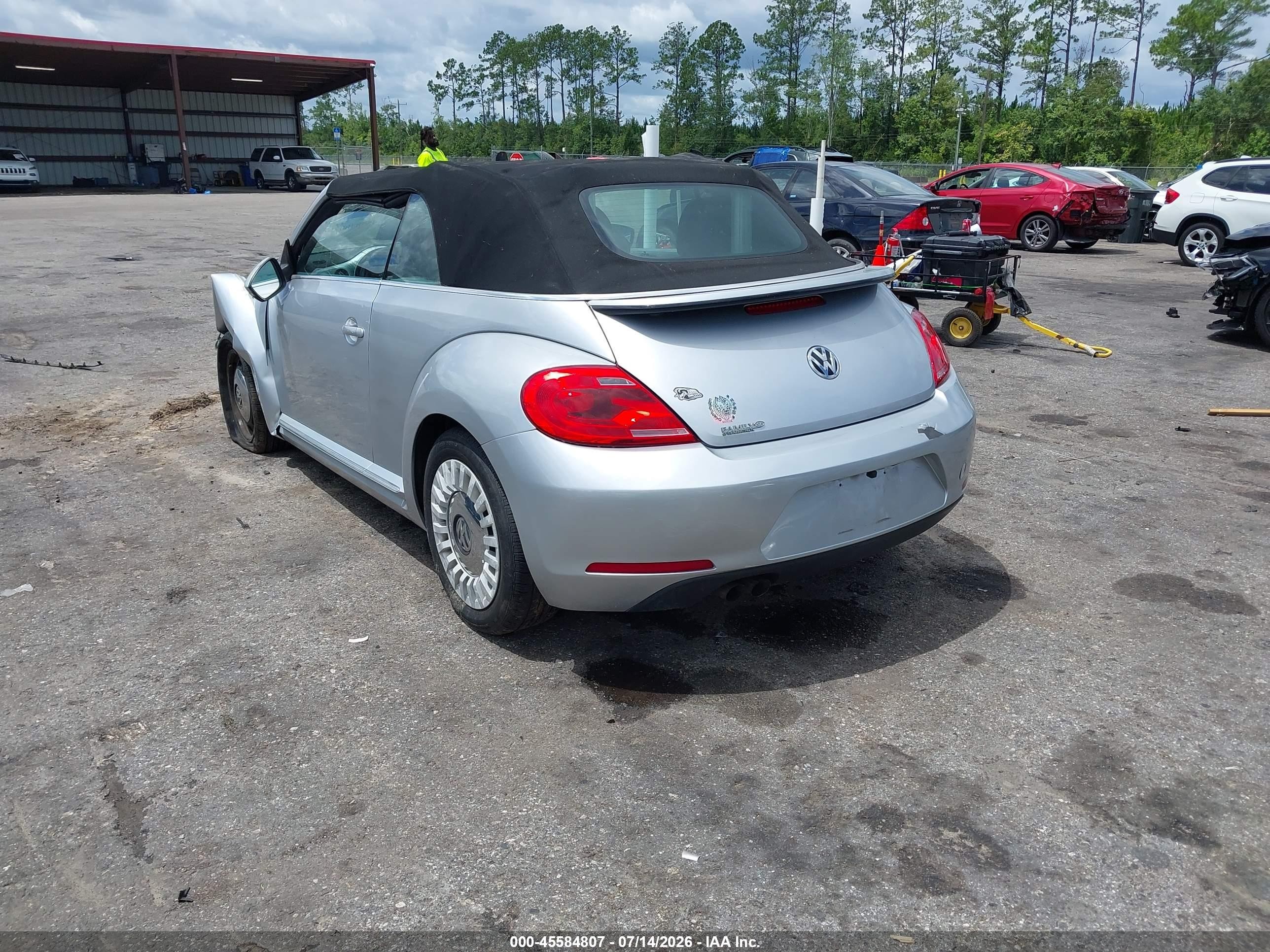 2015 Volkswagen Beetle 1.8t Silver vin: 3VW517AT4FM814708