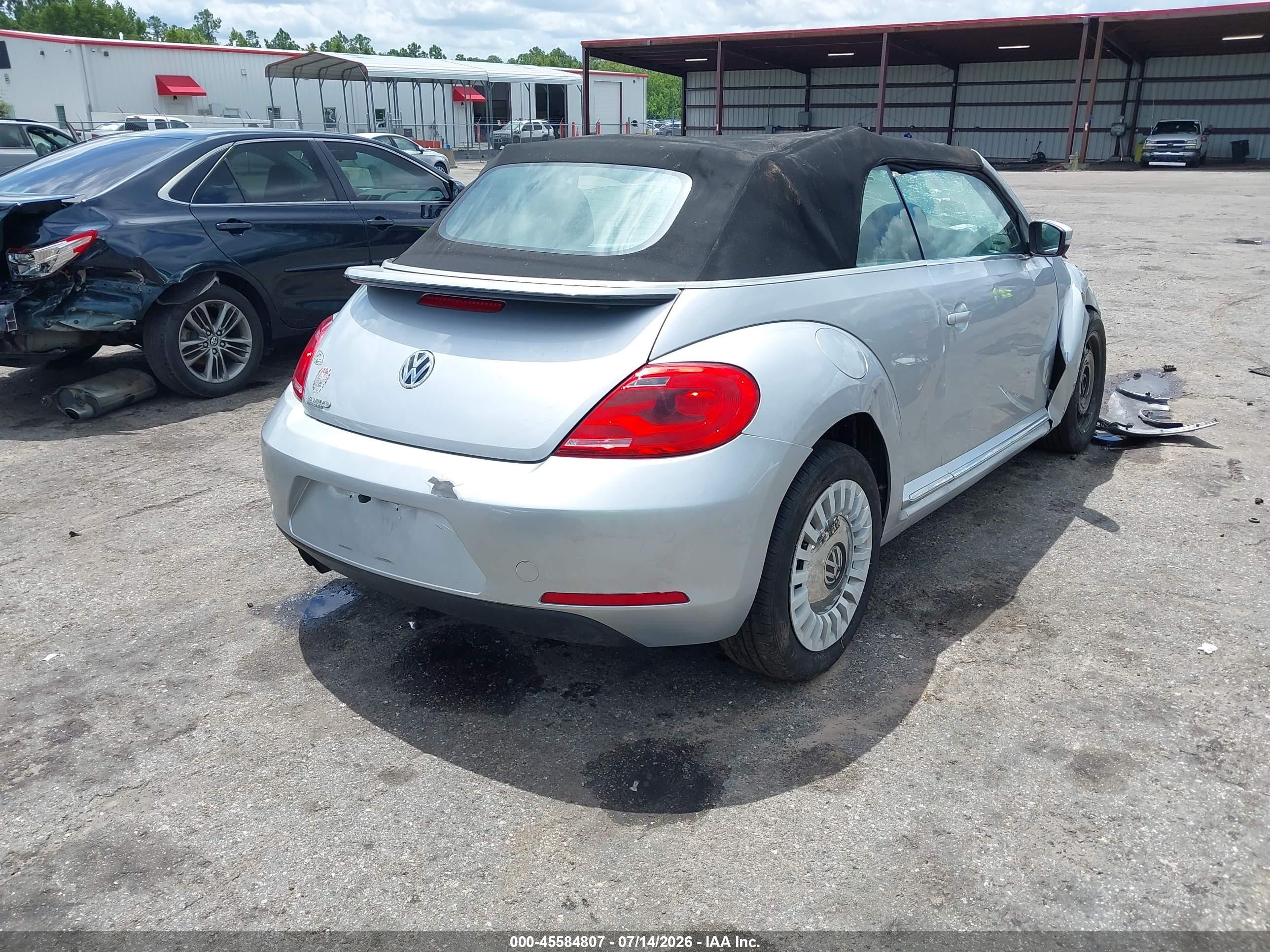 2015 Volkswagen Beetle 1.8t Silver vin: 3VW517AT4FM814708