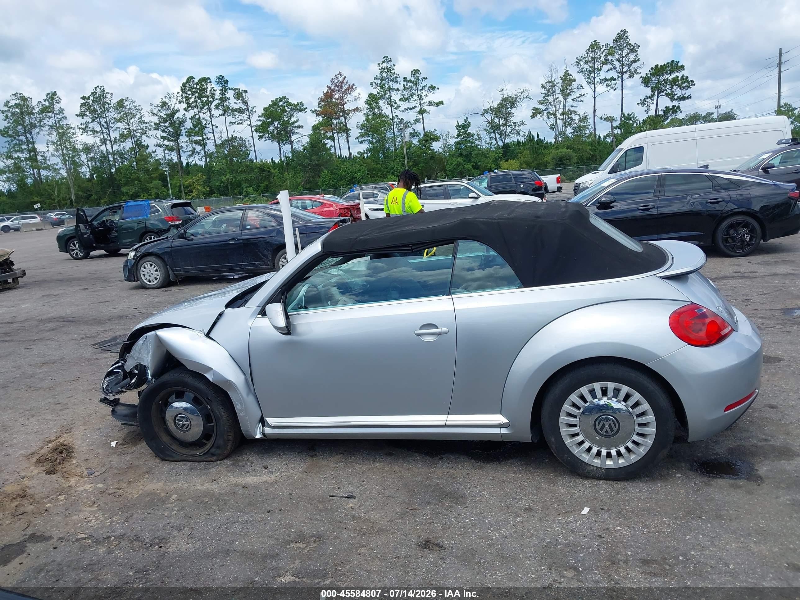2015 Volkswagen Beetle 1.8t Silver vin: 3VW517AT4FM814708