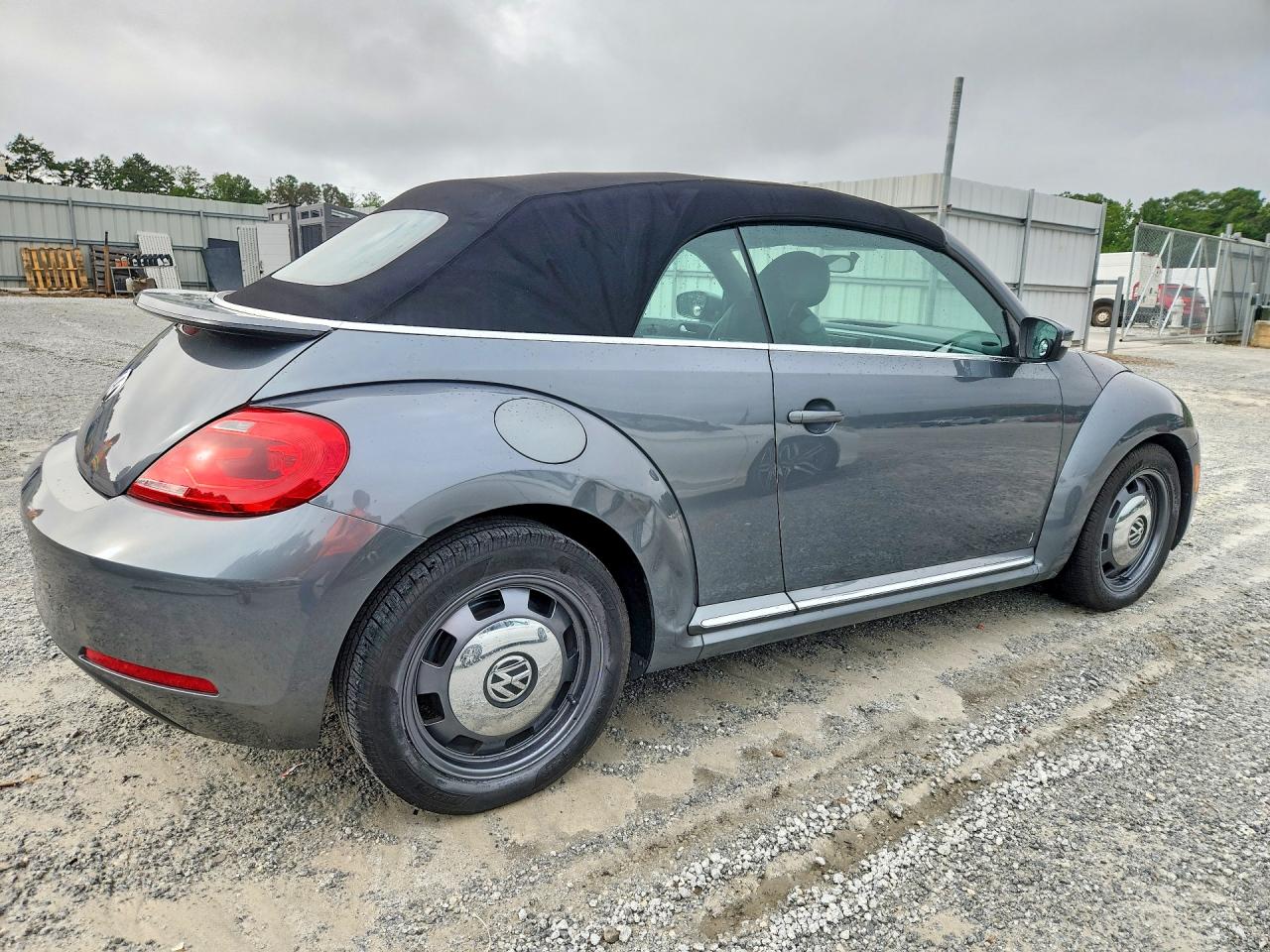 2015 Volkswagen Beetle 1.8t Gray vin: 3VW517AT5FM802616