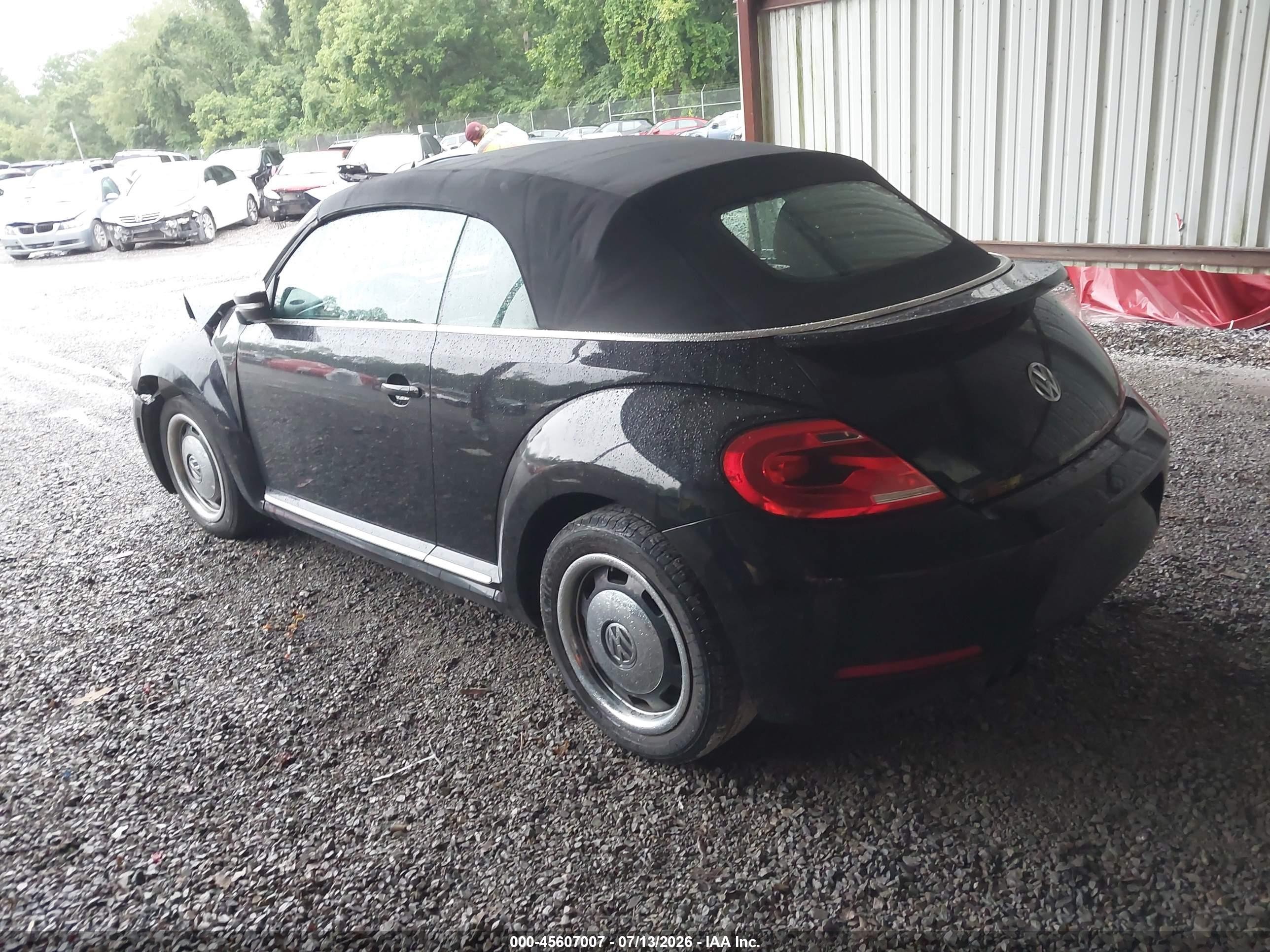 2015 Volkswagen Beetle 1.8t Classic Black vin: 3VW517AT5FM808416