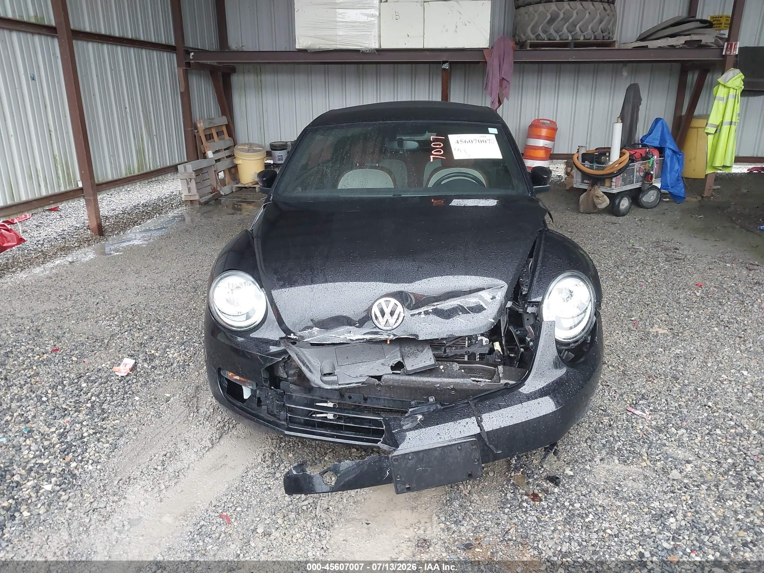 2015 Volkswagen Beetle 1.8t Classic Black vin: 3VW517AT5FM808416