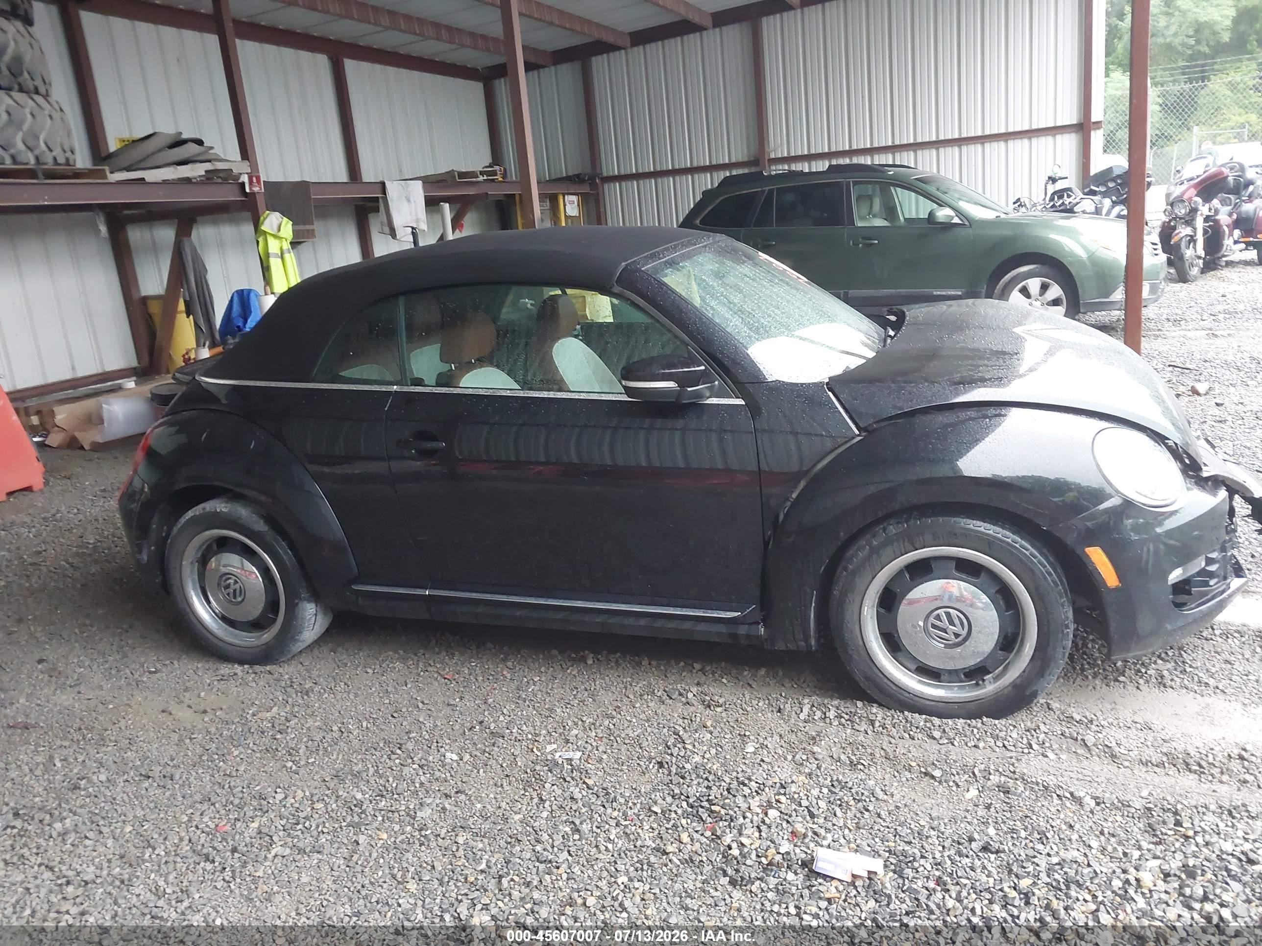 2015 Volkswagen Beetle 1.8t Classic Black vin: 3VW517AT5FM808416
