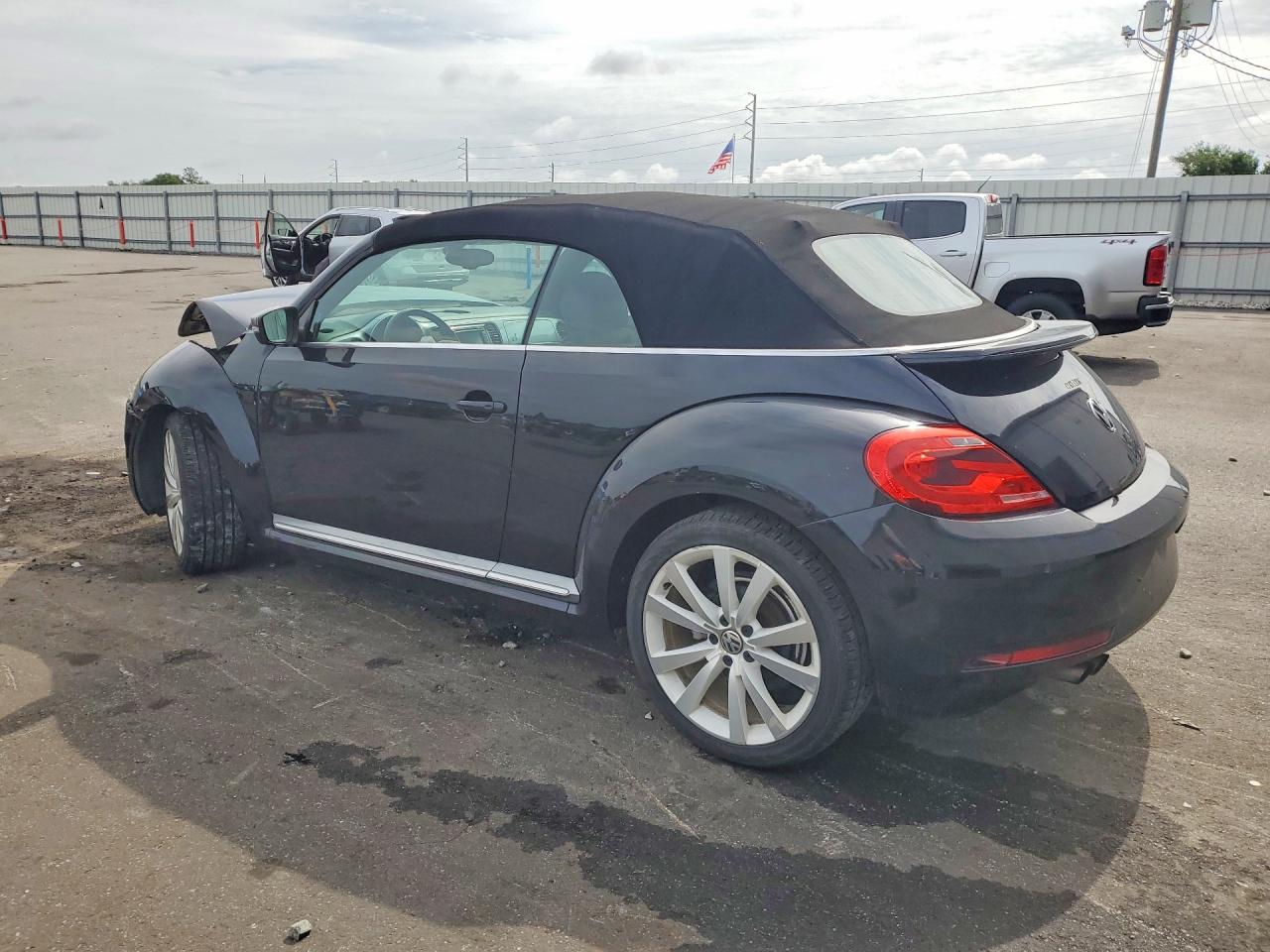 2014 Volkswagen Beetle Black vin: 3VW517AT6EM818208