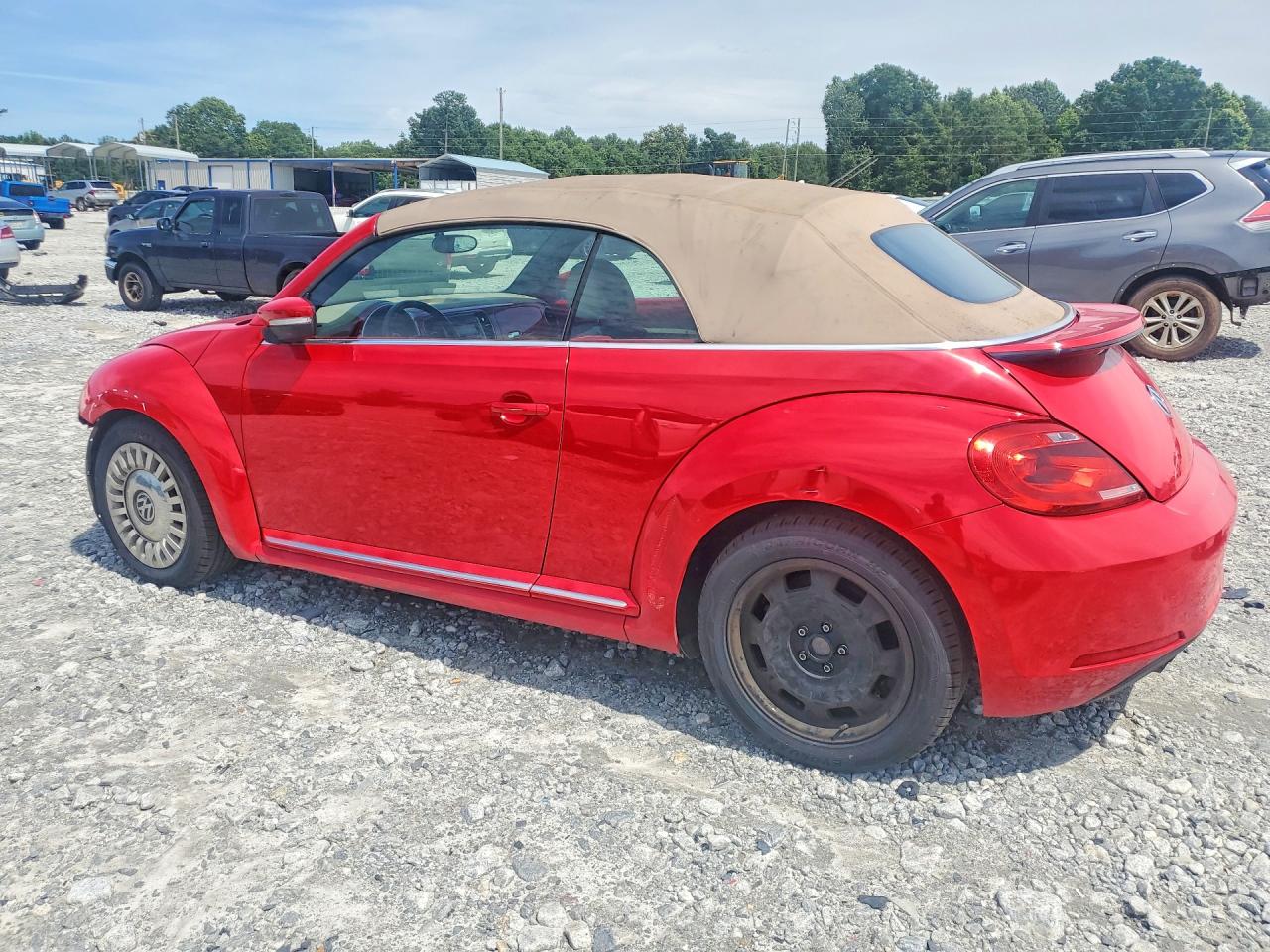 2014 Volkswagen Beetle Red vin: 3VW517AT7EM823000