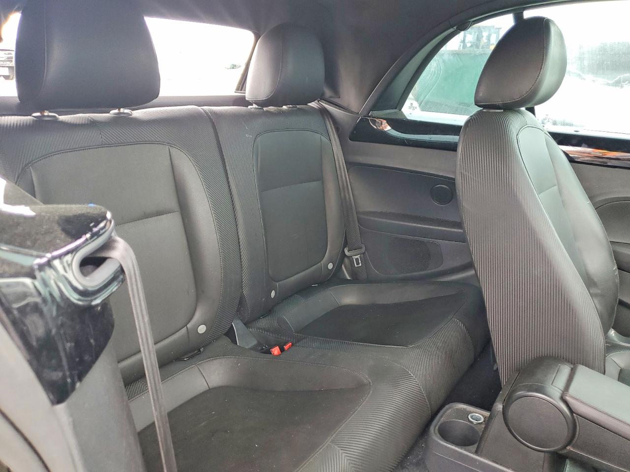 2014 Volkswagen Beetle Black vin: 3VW517AT8EM819456