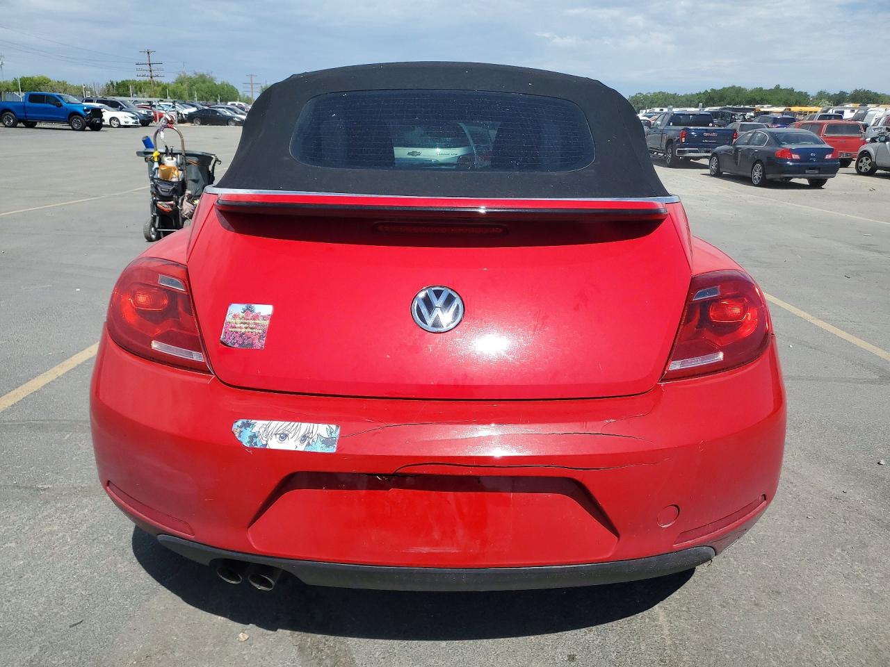 2015 Volkswagen Beetle 1.8t Red vin: 3VW517AT8FM802951