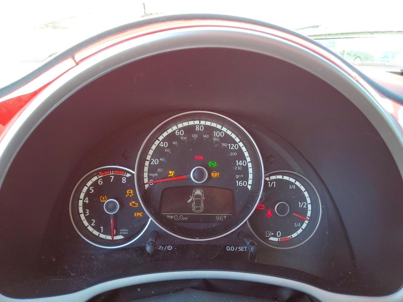 2015 Volkswagen Beetle 1.8t Red vin: 3VW517AT8FM802951