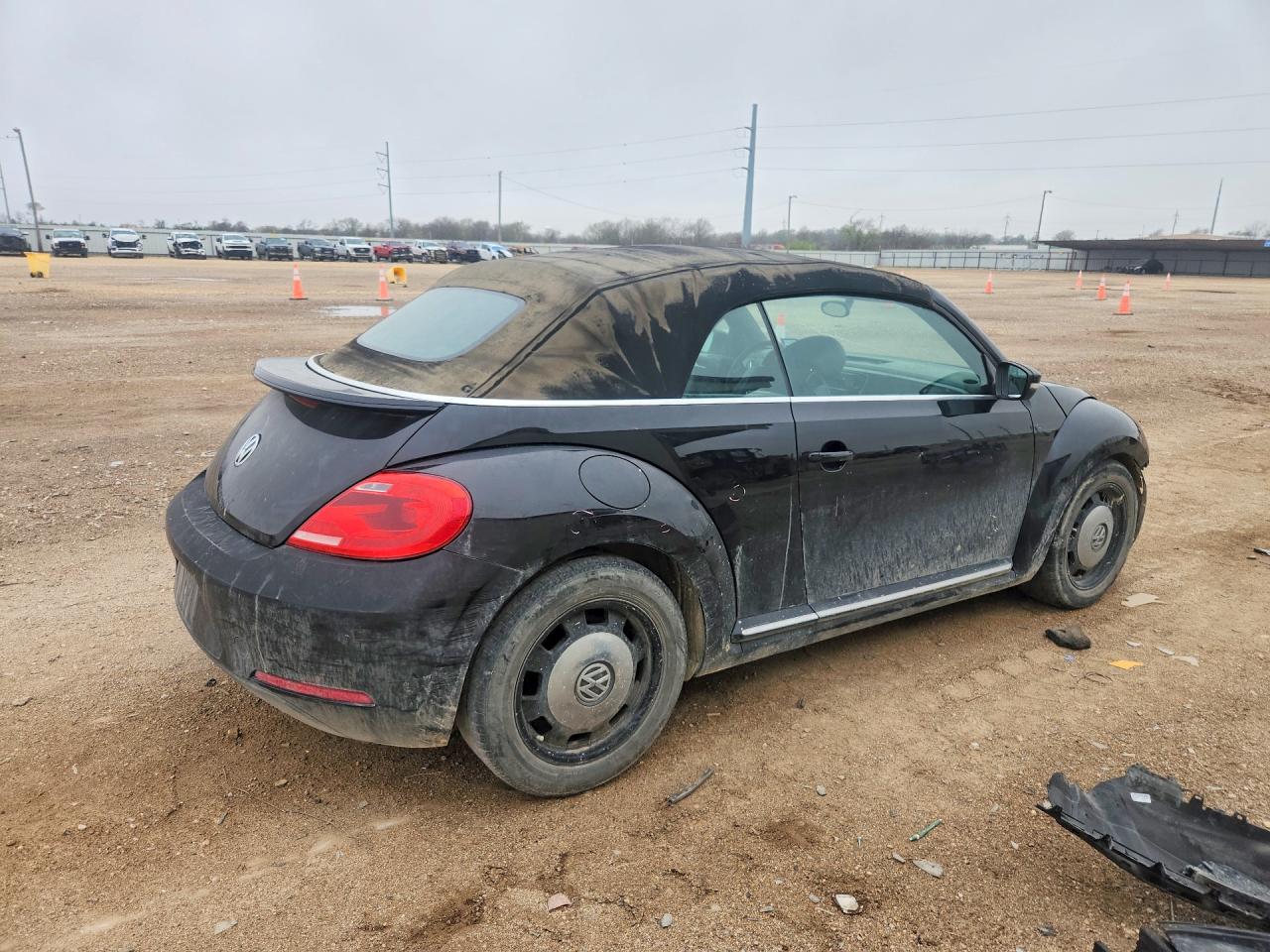 2015 Volkswagen Beetle 1.8t Black vin: 3VW517AT9FM814672