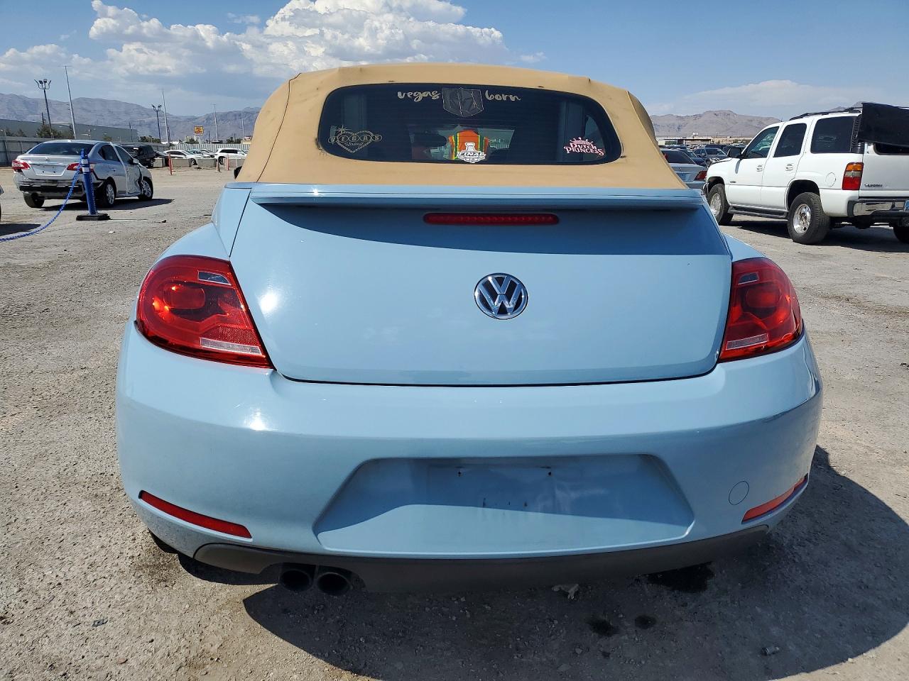 2015 Volkswagen Beetle 1.8t Teal vin: 3VW517AT9FM821119