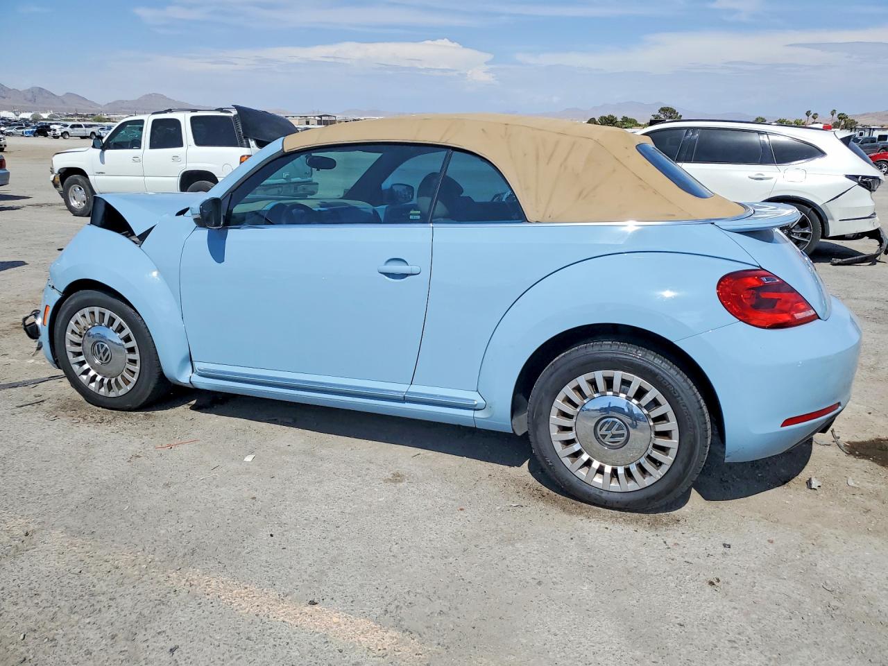 2015 Volkswagen Beetle 1.8t Teal vin: 3VW517AT9FM821119