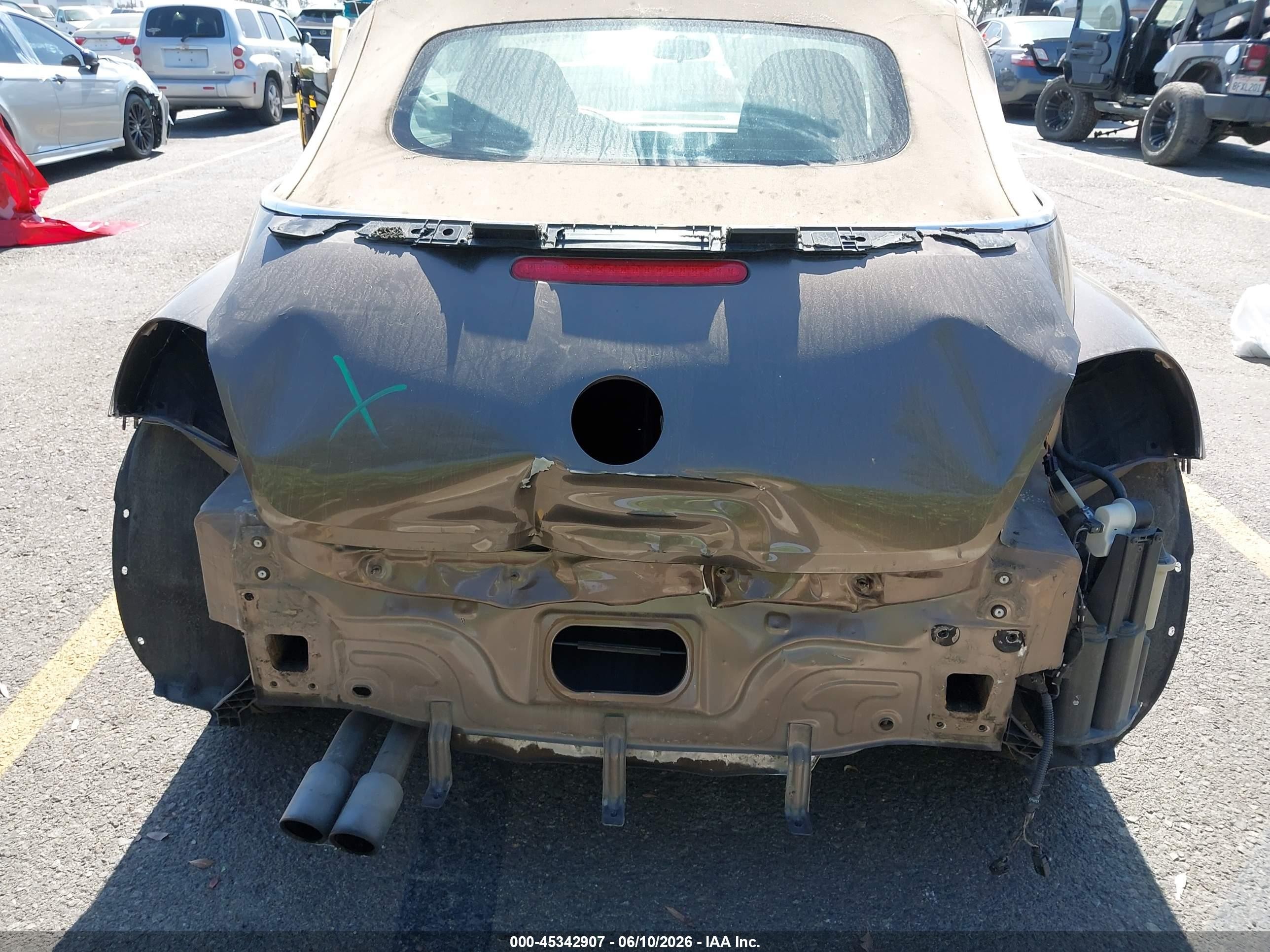 2014 Volkswagen Beetle 1.8t Brown vin: 3VW517ATXEM818390