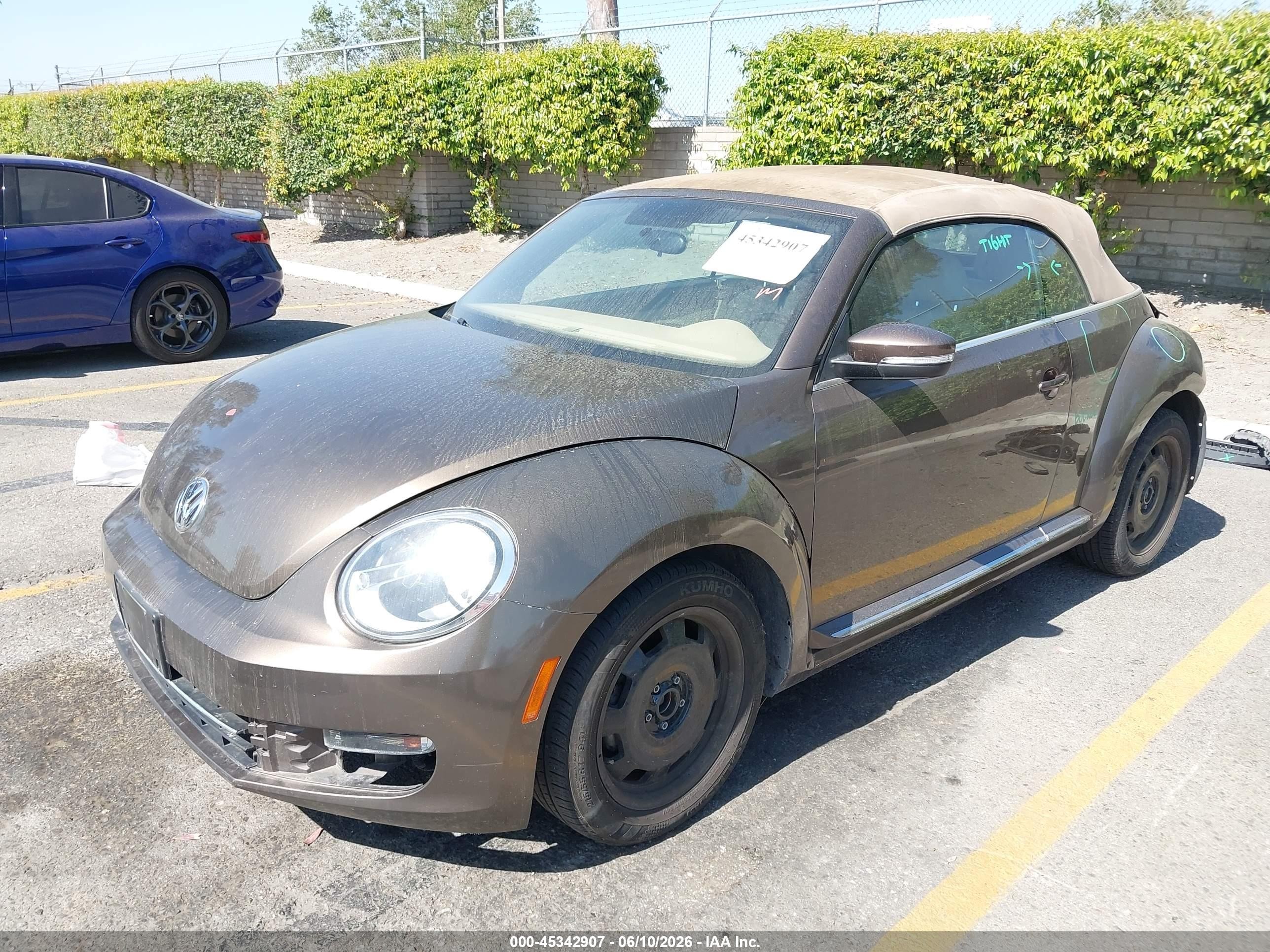 2014 Volkswagen Beetle 1.8t Brown vin: 3VW517ATXEM818390