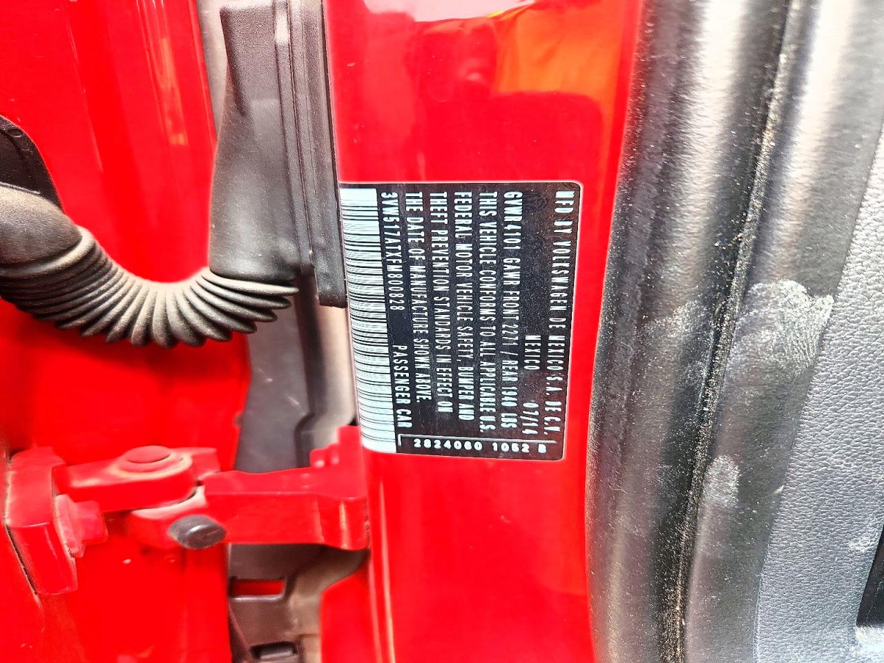 2015 Volkswagen Beetle 1.8t Red vin: 3VW517ATXFM800828