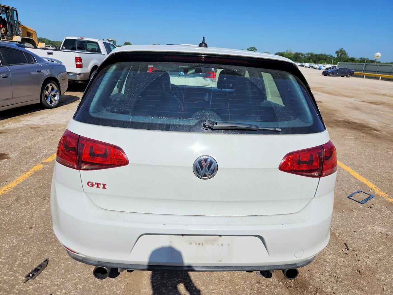 2015 Volkswagen Gti White vin: 3VW547AU8FM078632