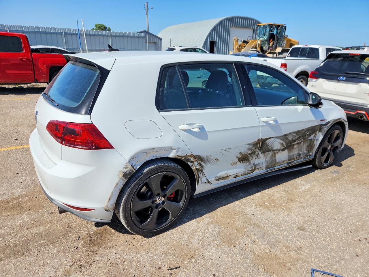 2015 Volkswagen Gti White vin: 3VW547AU8FM078632