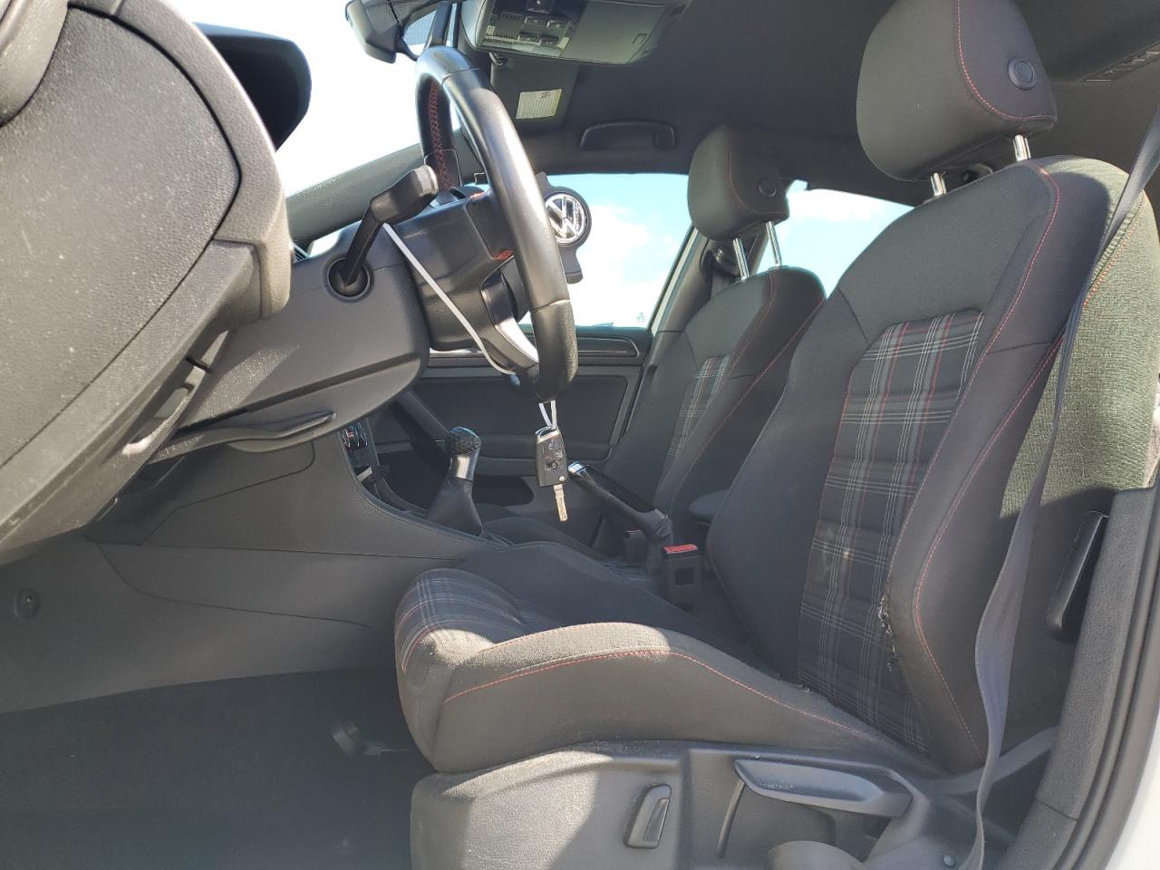 2018 Volkswagen Gti S Белый vin: 3VW547AU8JM292240