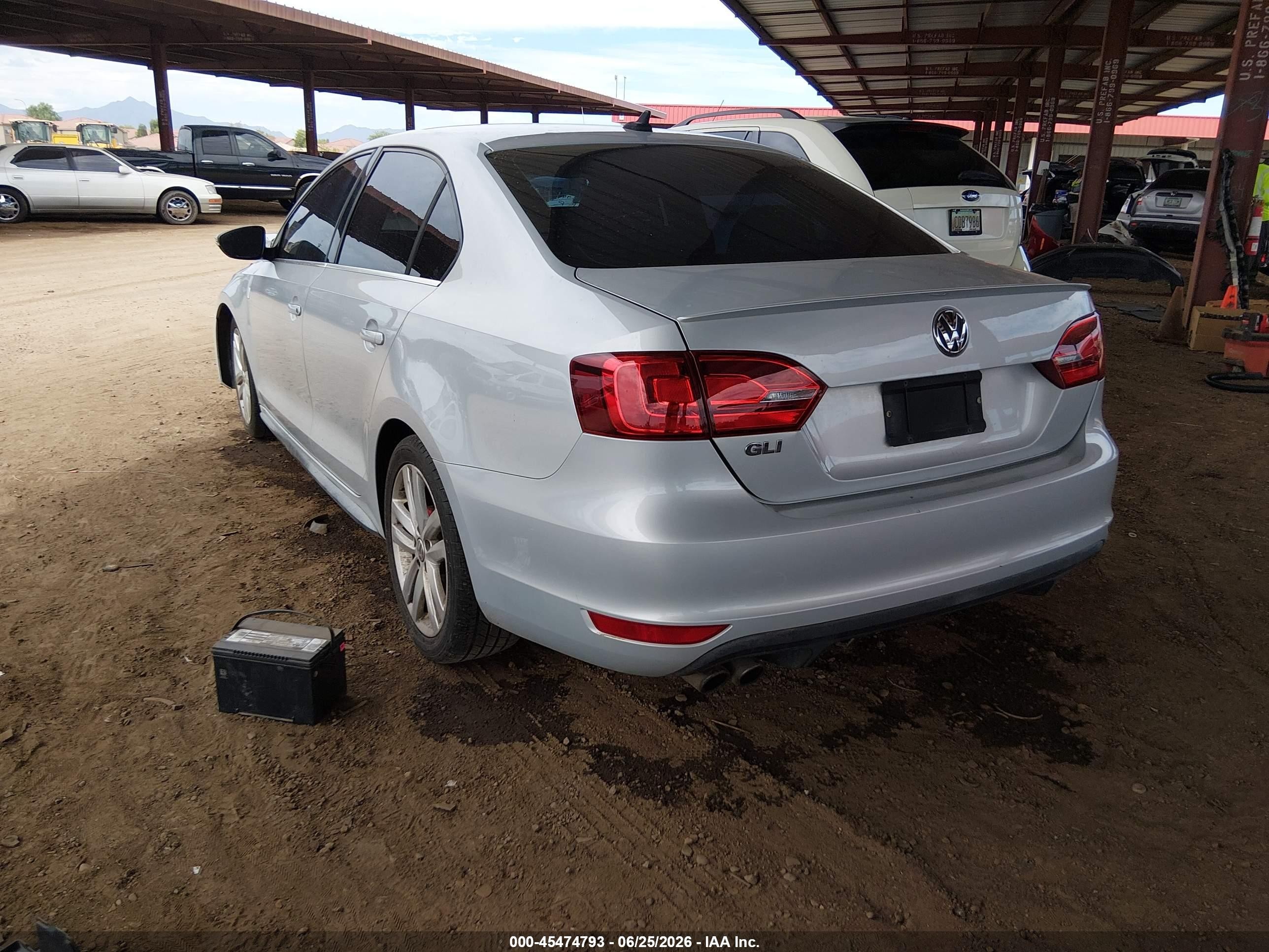 2012 Volkswagen Jetta Gli Silver vin: 3VW567AJ0CM460097