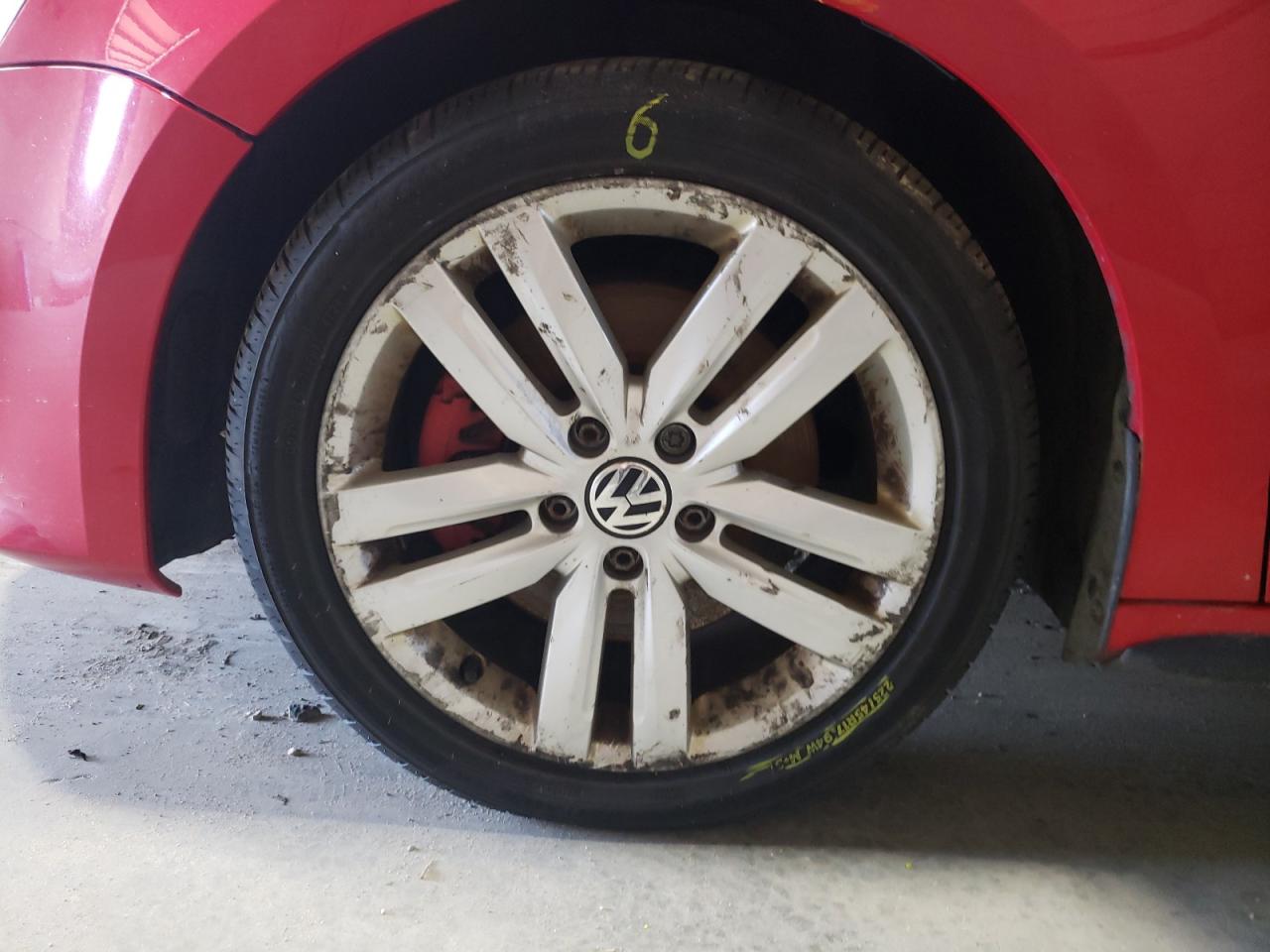 2013 Volkswagen Jetta Gli Red vin: 3VW567AJ0DM214152 Damage: Left Front Wheel, Curb Rash, > 12 Inches