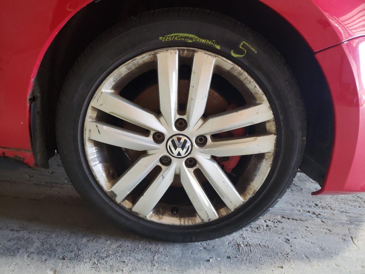2013 Volkswagen Jetta Gli Red vin: 3VW567AJ0DM214152 Damage: Right Front Wheel, Curb Rash, > 12 Inches