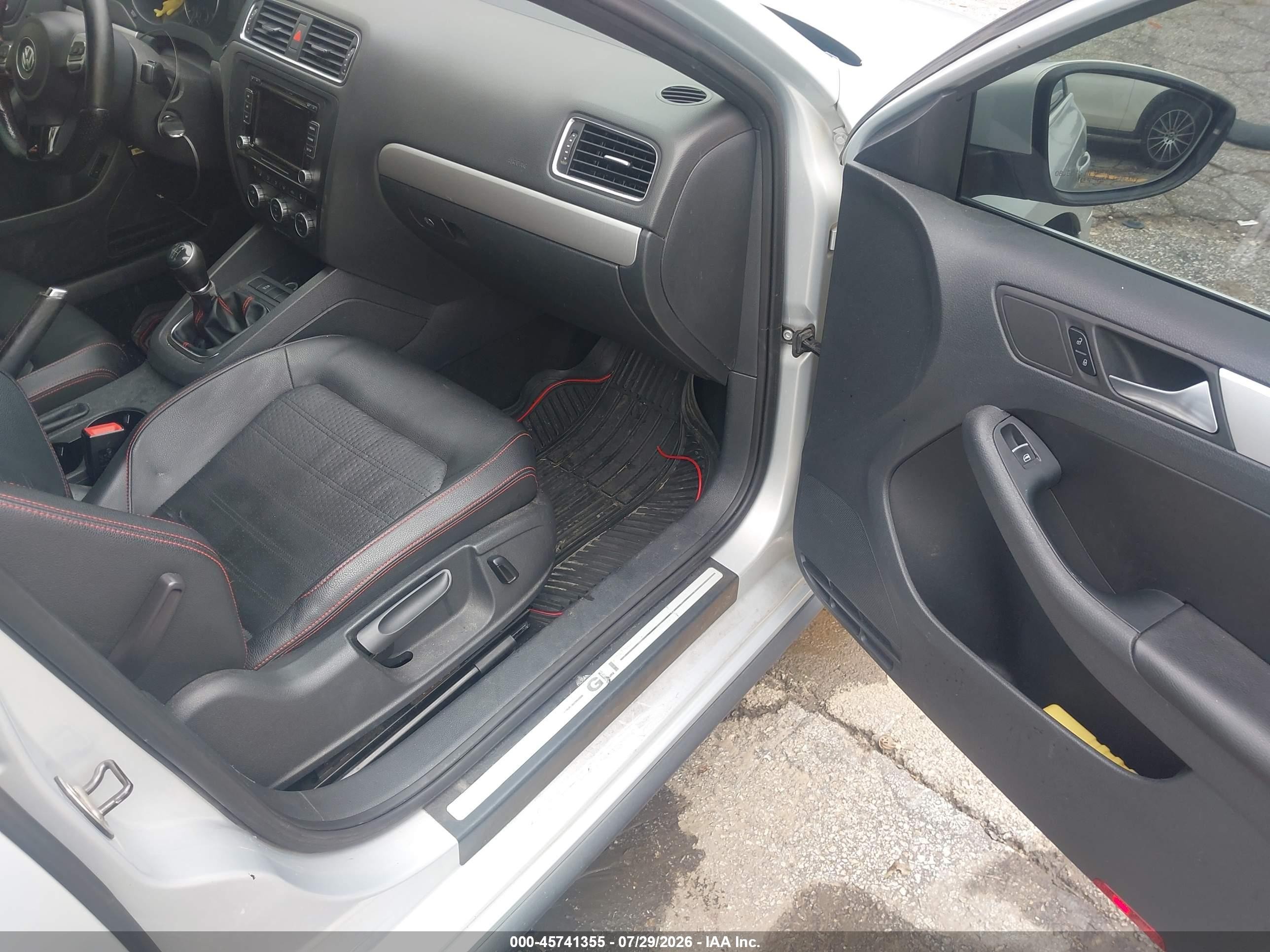 2013 Volkswagen Jetta Gli Autobahn Silver vin: 3VW567AJ0DM232392