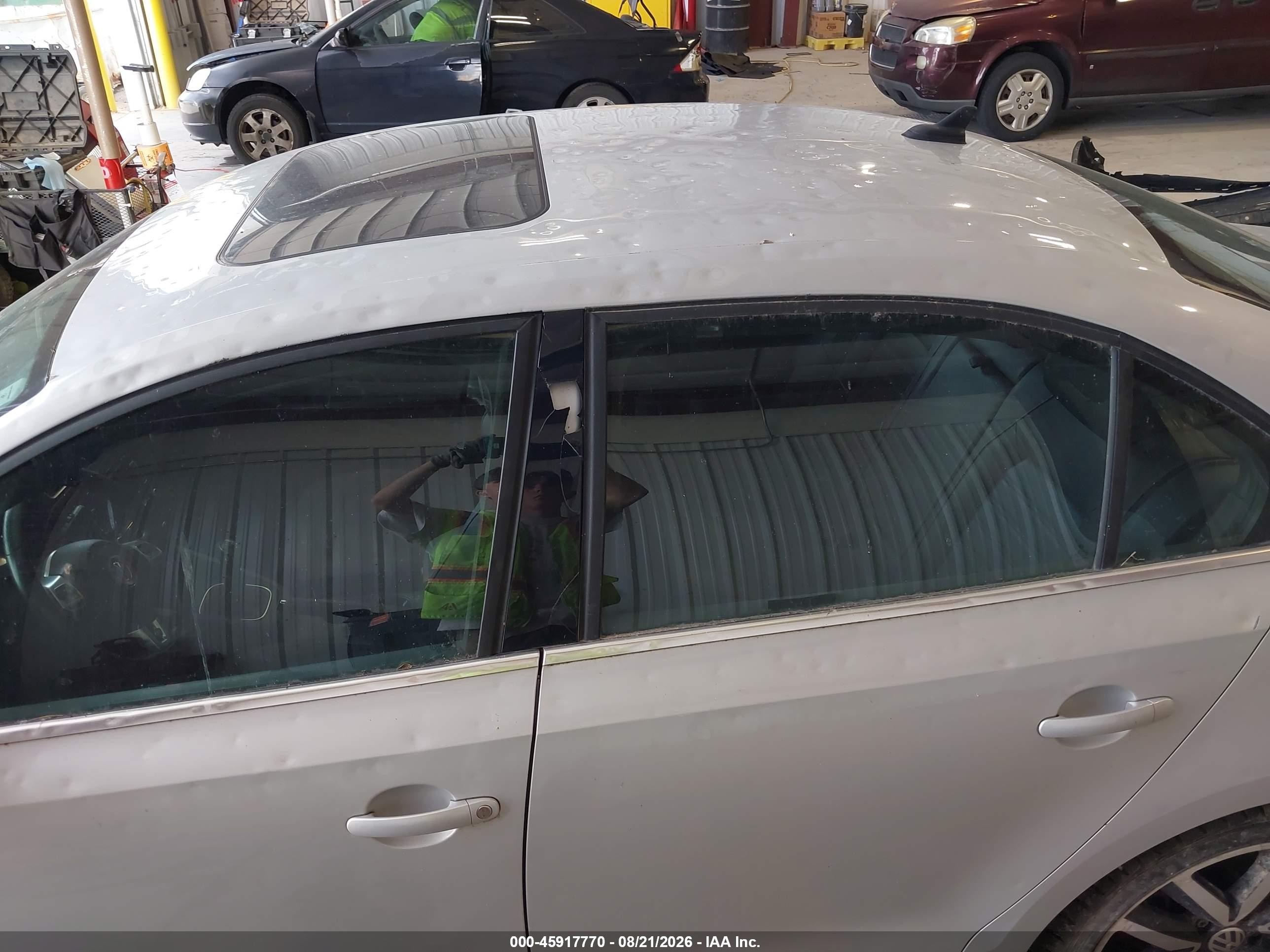 2012 Volkswagen Jetta Gli Autobahn Silver vin: 3VW567AJ2CM123656