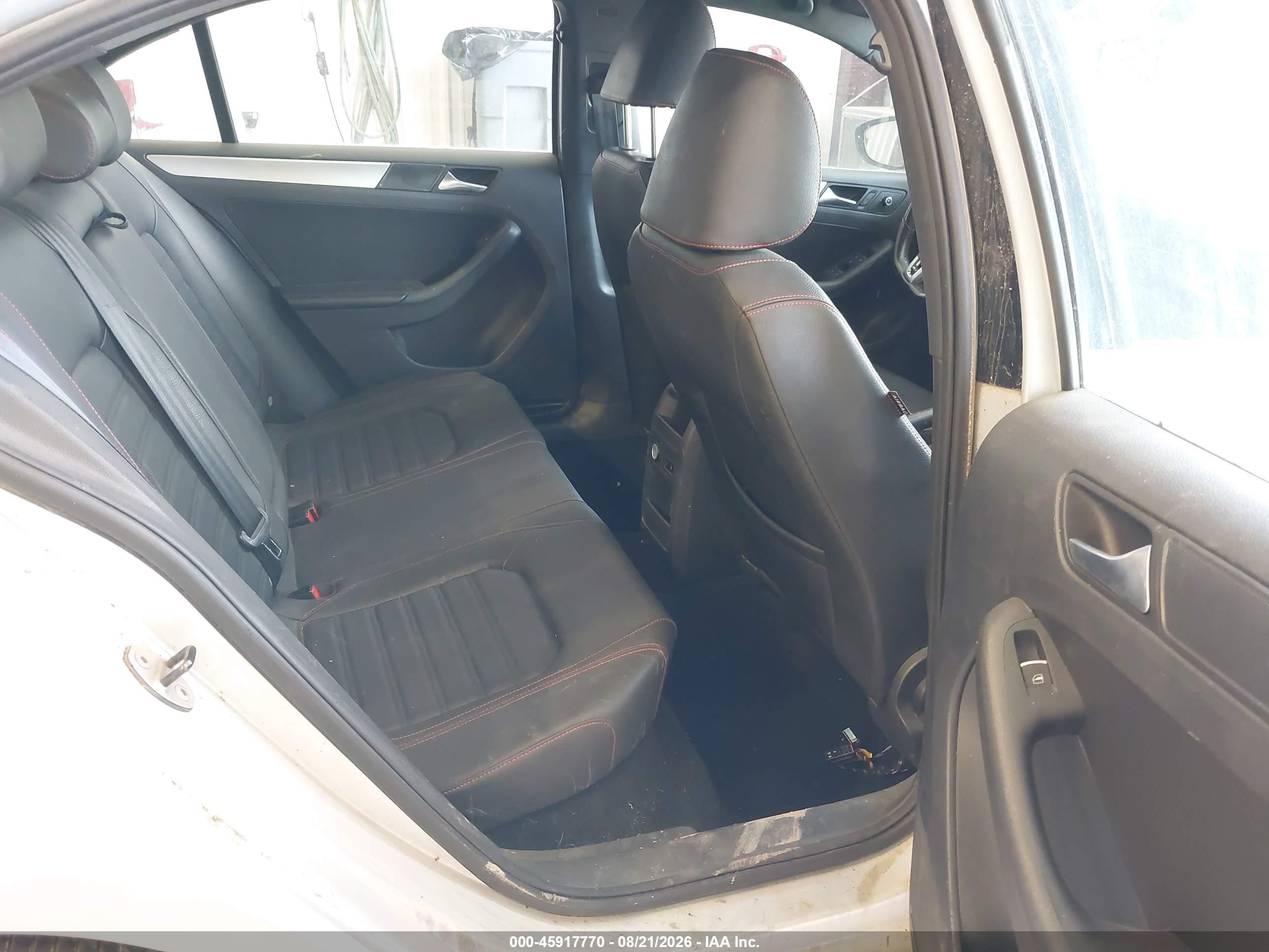 2012 Volkswagen Jetta Gli Autobahn Silver vin: 3VW567AJ2CM123656