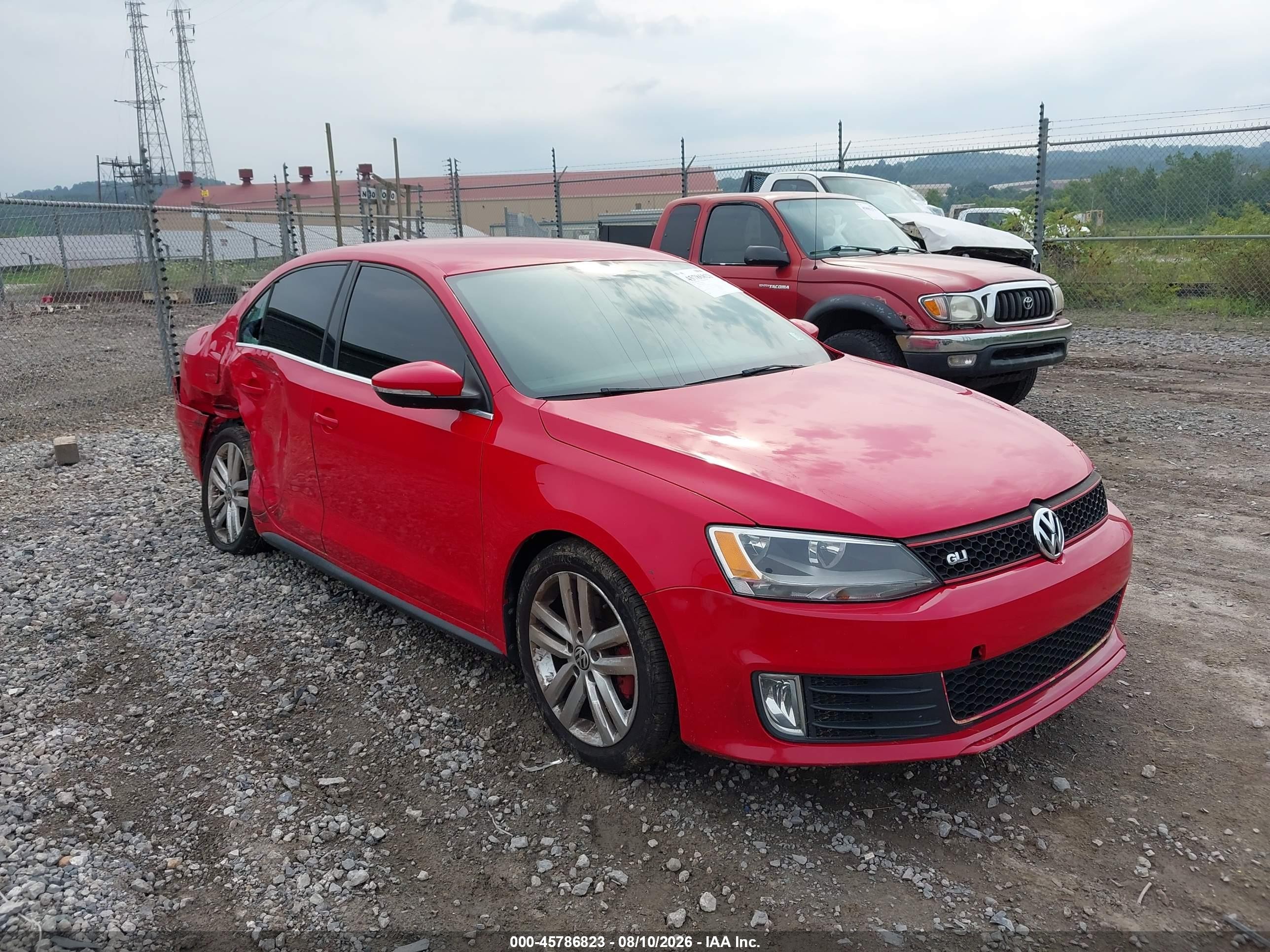 3VW567AJ4CM460121