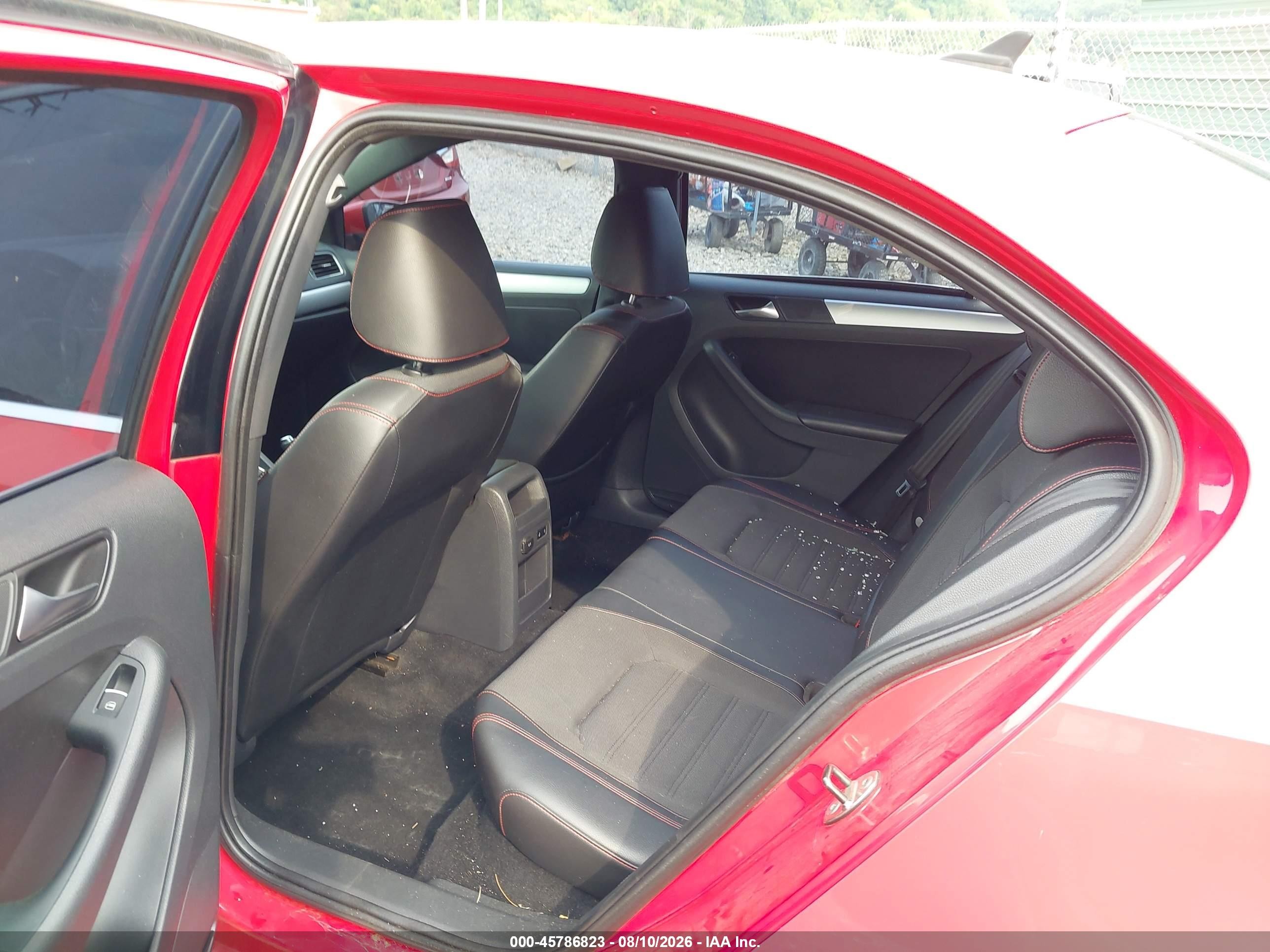 2012 Volkswagen Jetta Gli Красный vin: 3VW567AJ4CM460121