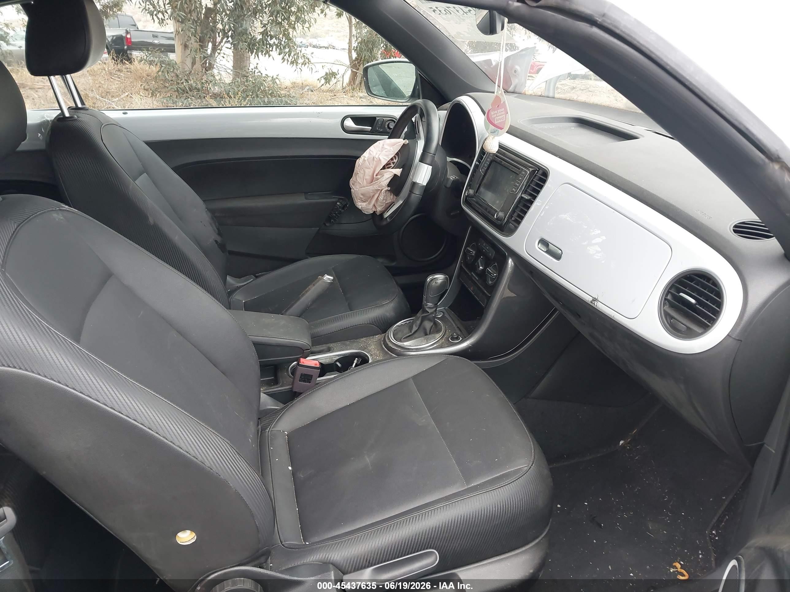 2018 Volkswagen Beetle Серый vin: 3VW5DAAT2JM518115