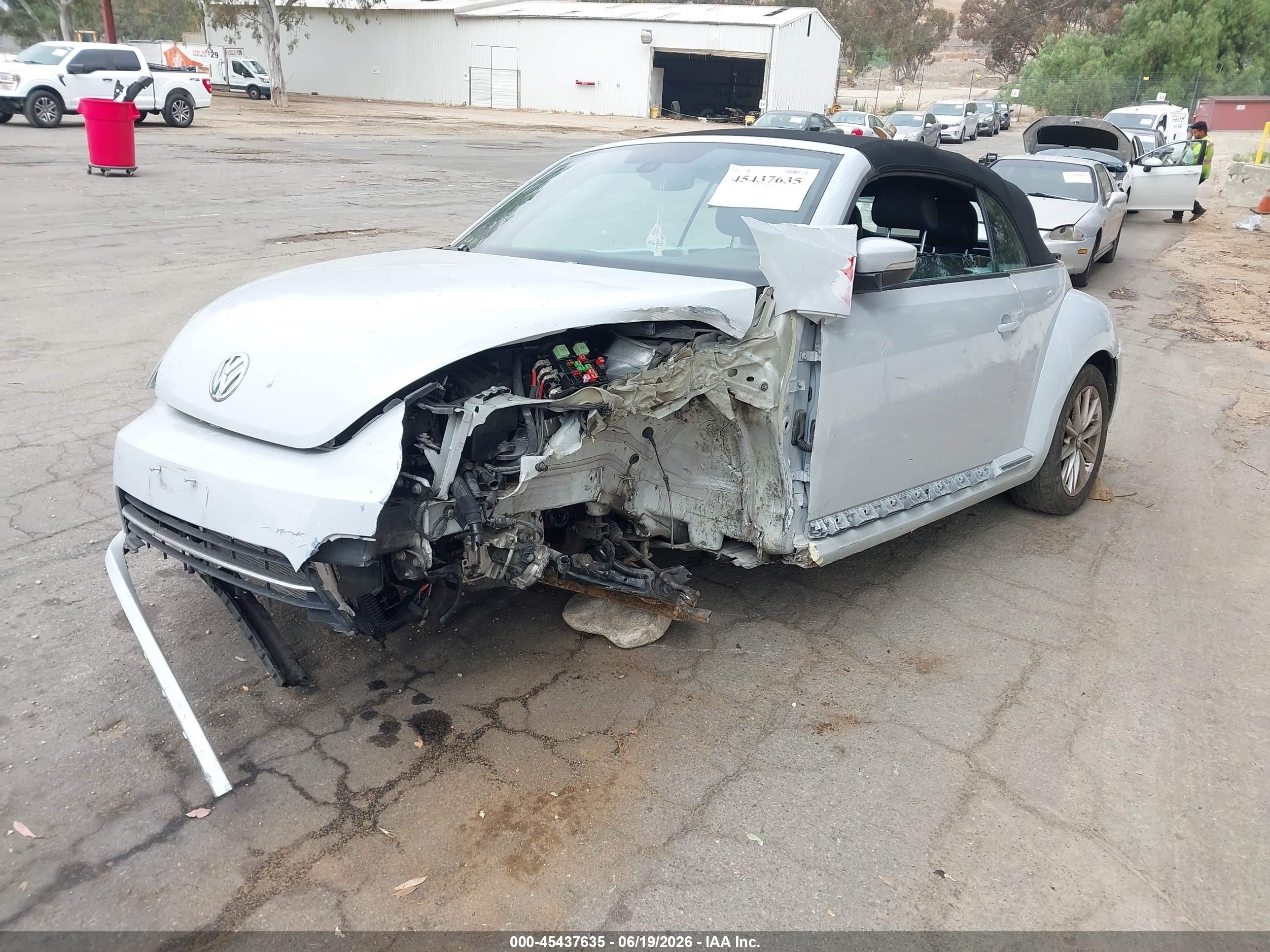 2018 Volkswagen Beetle Серый vin: 3VW5DAAT2JM518115