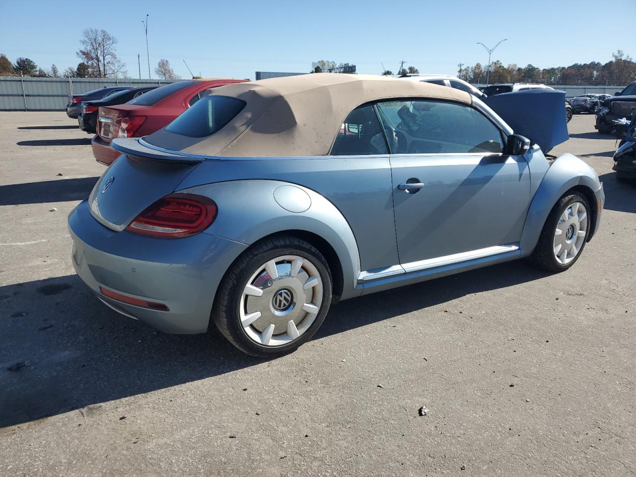 2019 Volkswagen Beetle S Blue vin: 3VW5DAAT2KM505916
