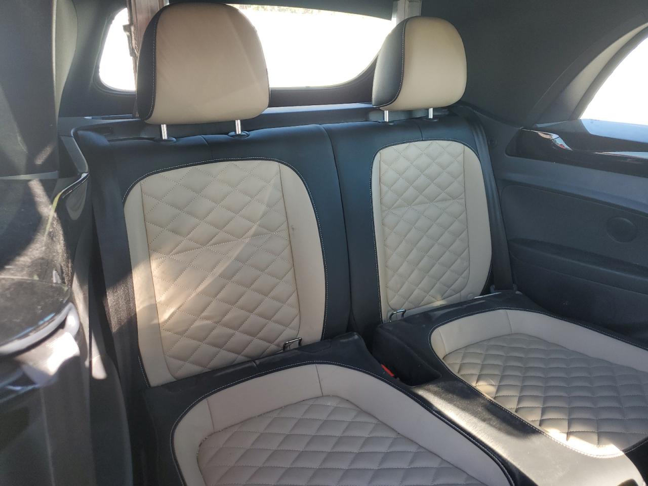 2019 Volkswagen Beetle S Blue vin: 3VW5DAAT2KM505916
