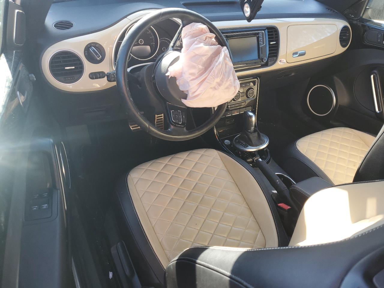 2019 Volkswagen Beetle S Blue vin: 3VW5DAAT2KM505916