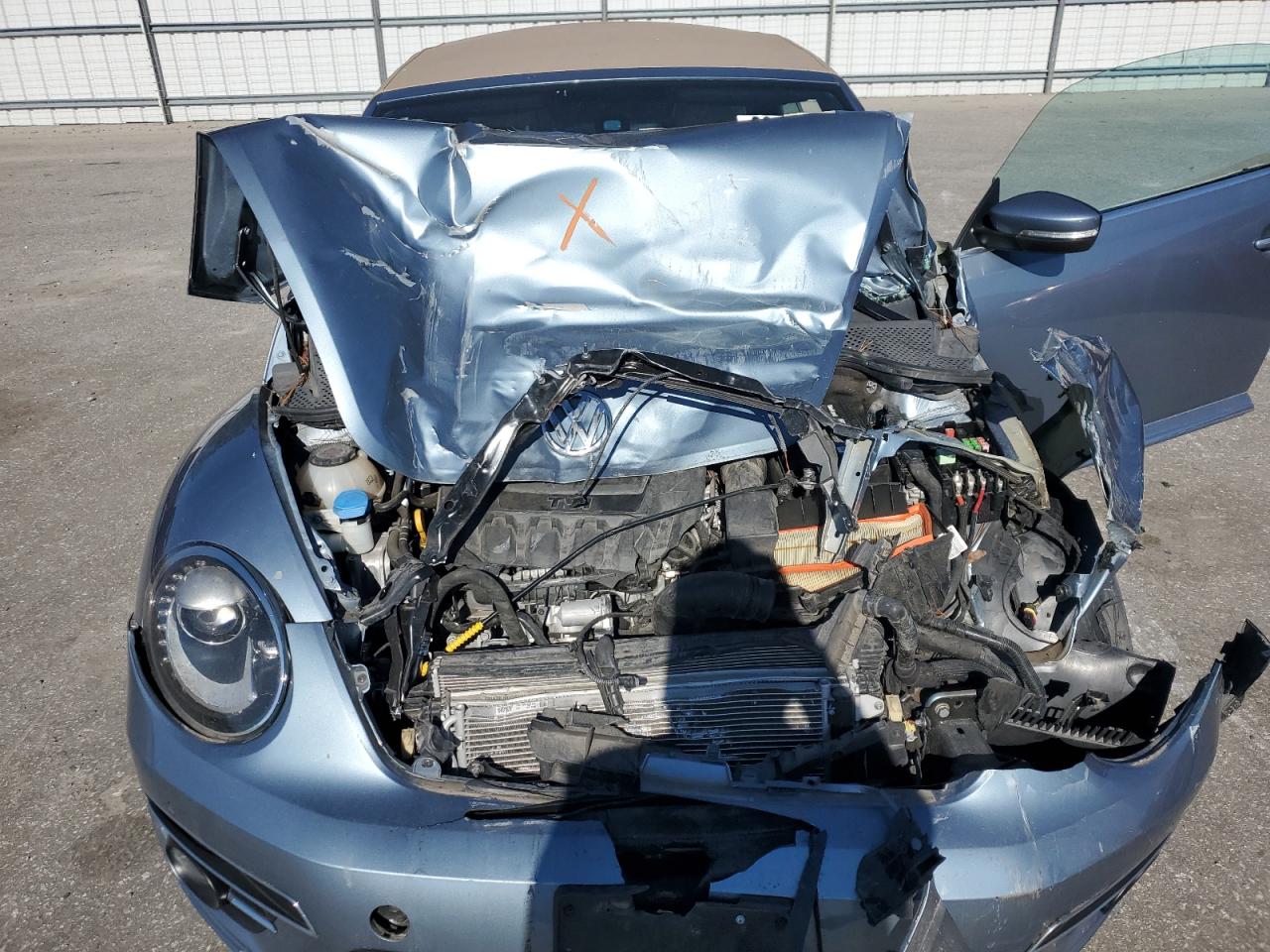 2019 Volkswagen Beetle S Blue vin: 3VW5DAAT2KM505916