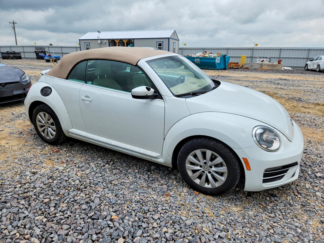 2019 Volkswagen Beetle S White vin: 3VW5DAAT4KM506887