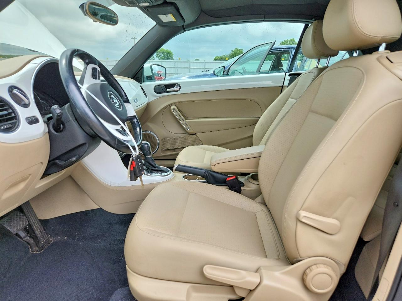 2019 Volkswagen Beetle S White vin: 3VW5DAAT4KM506887