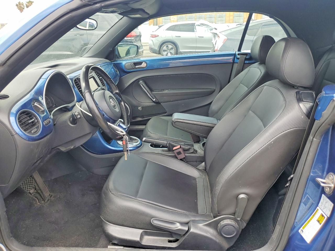 2018 Volkswagen Beetle S Blue vin: 3VW5DAAT9JM514949