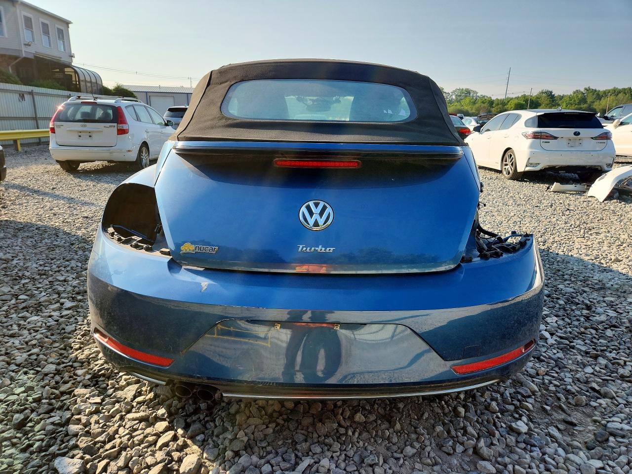 2019 Volkswagen Beetle S Blue vin: 3VW5DAATXKM504982