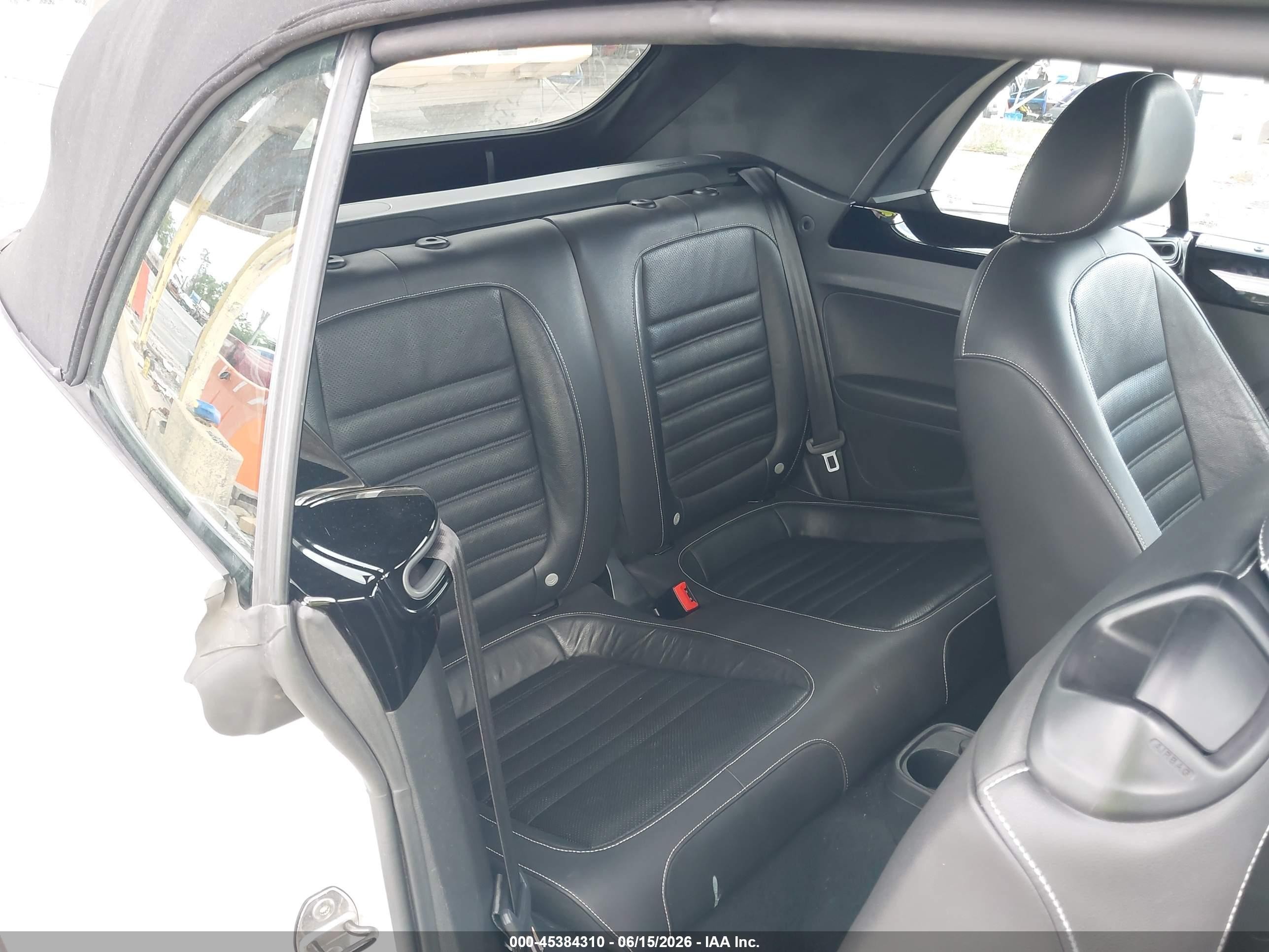 2014 Volkswagen Beetle 2.0l Tdi White vin: 3VW5L7AT1EM817834