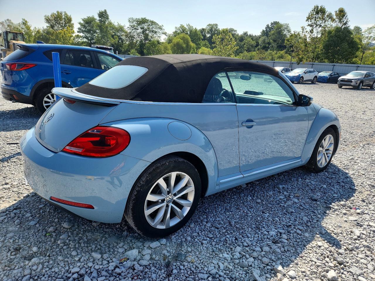 2013 Volkswagen Beetle Blue vin: 3VW5L7AT4DM816014